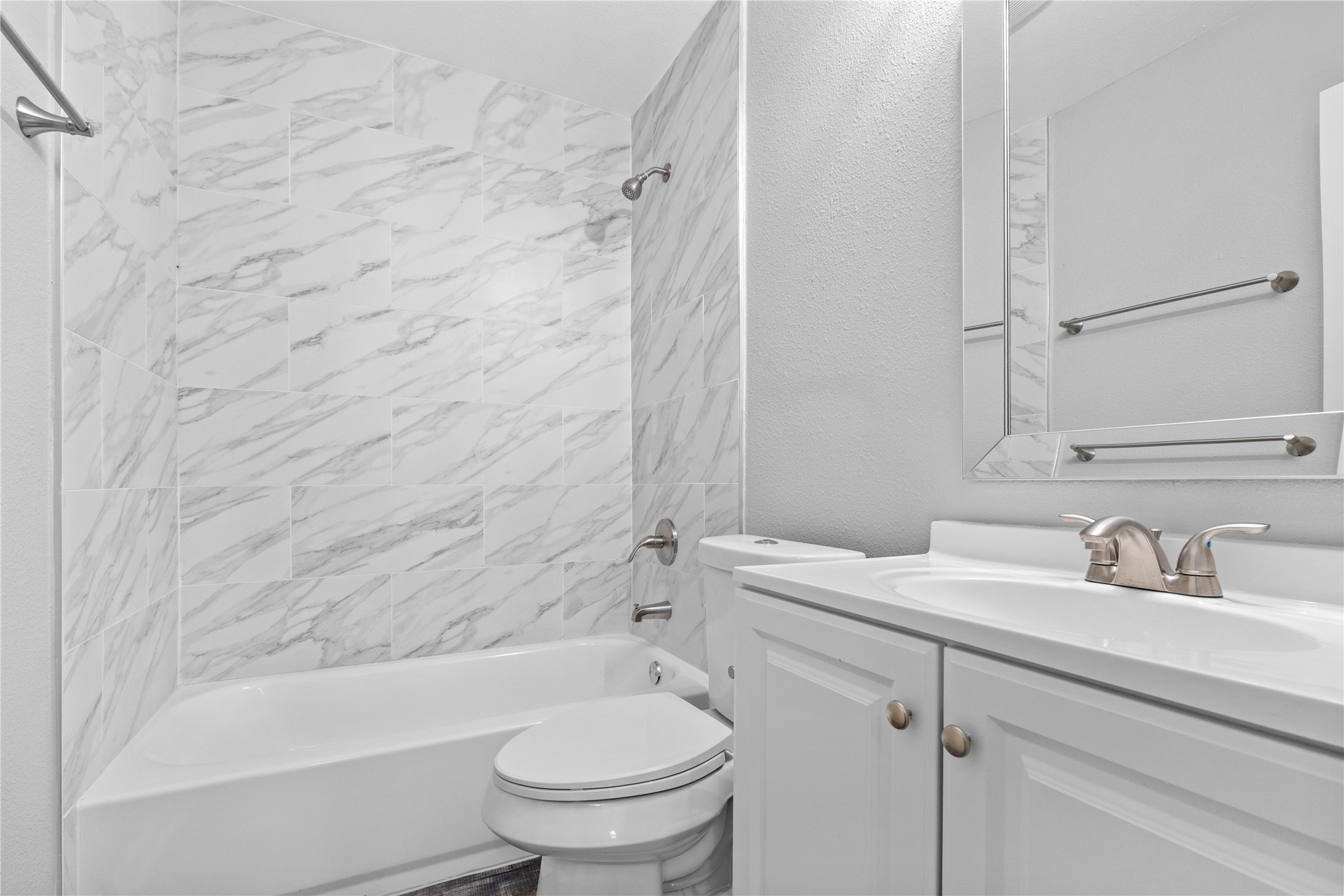 4838 Van Fleet Street Property Photo 9