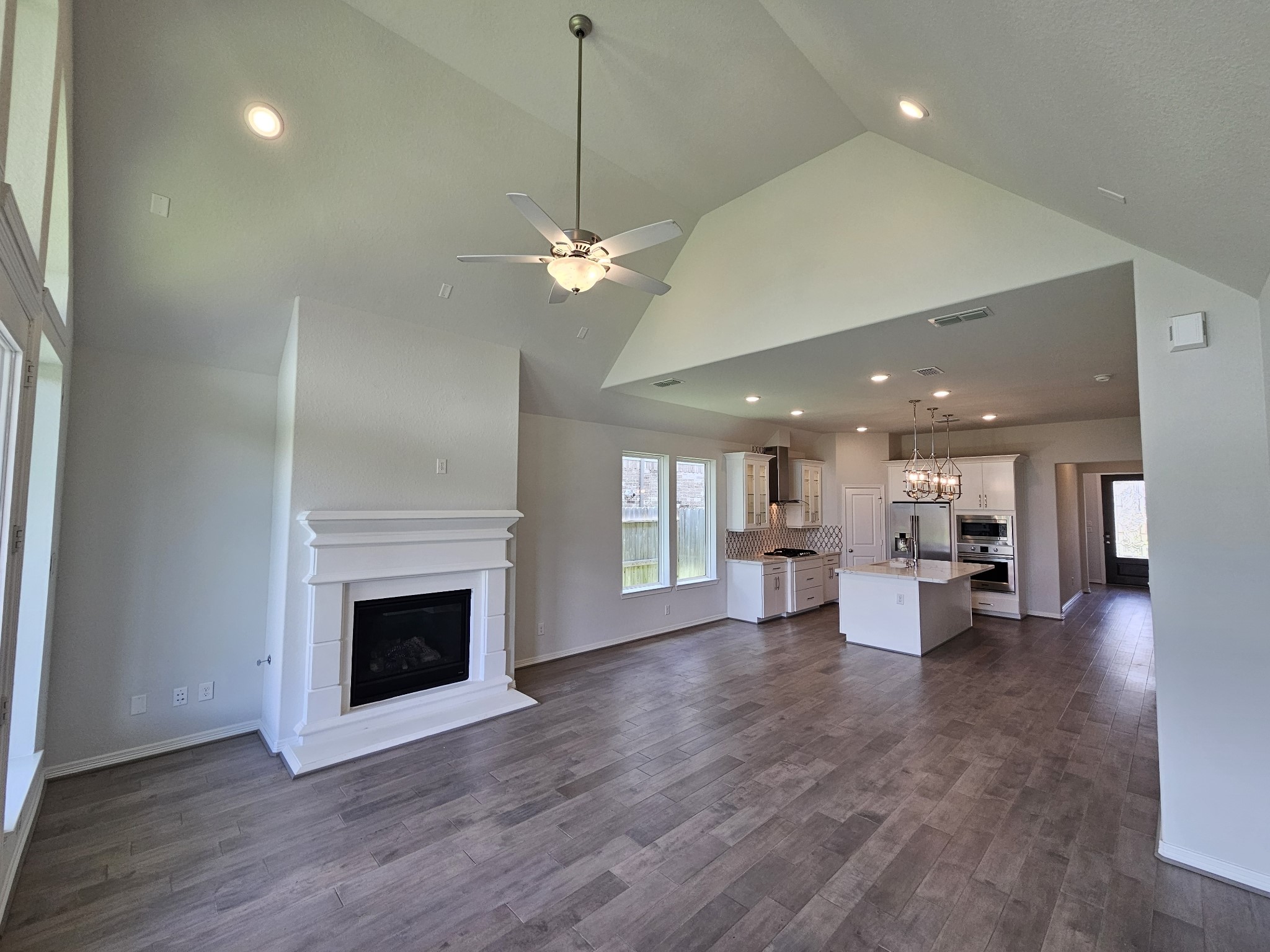 2414 Manor Valley Lane Property Photo 25