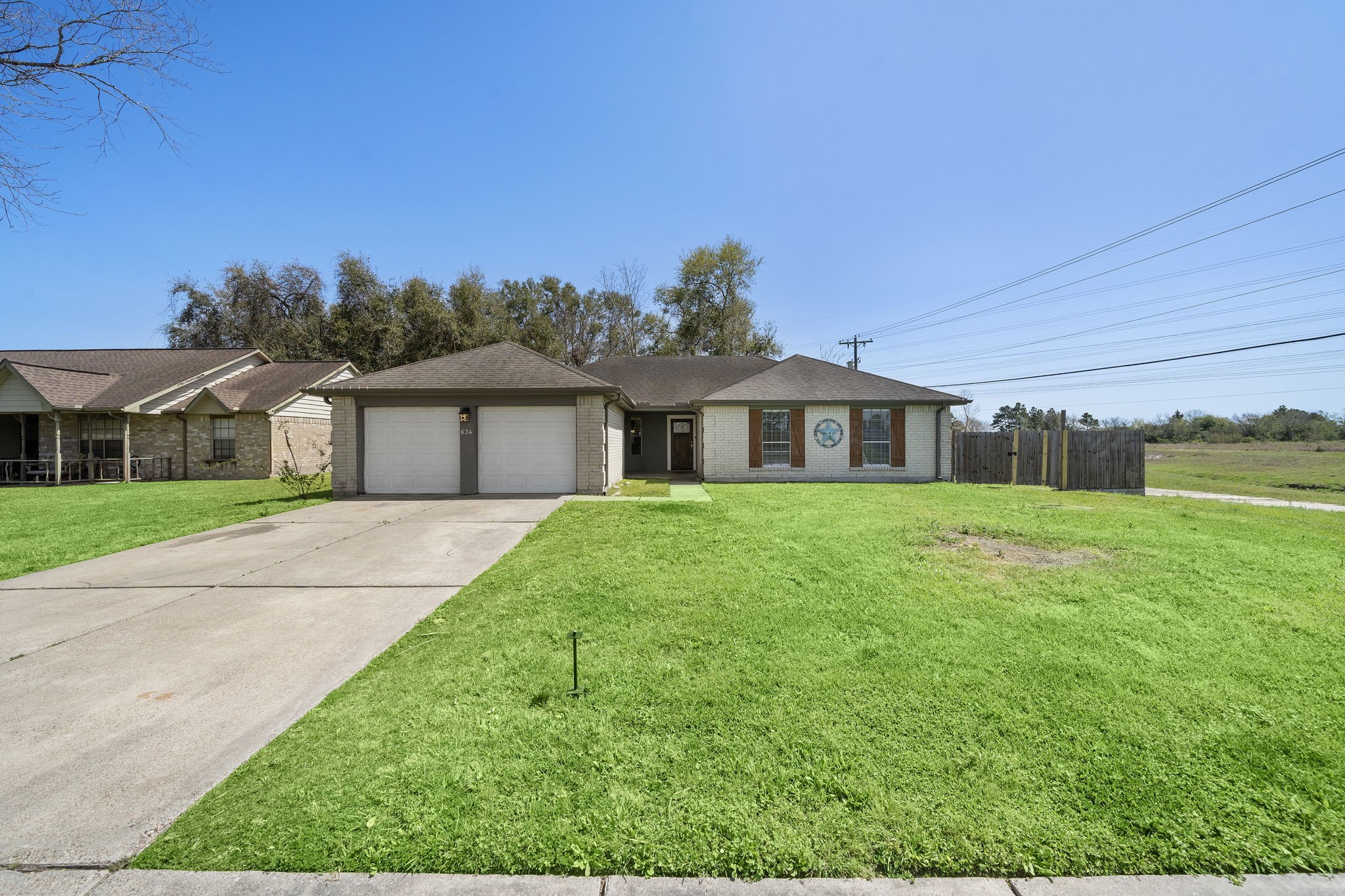 634 Spring Breeze Street Property Photo
