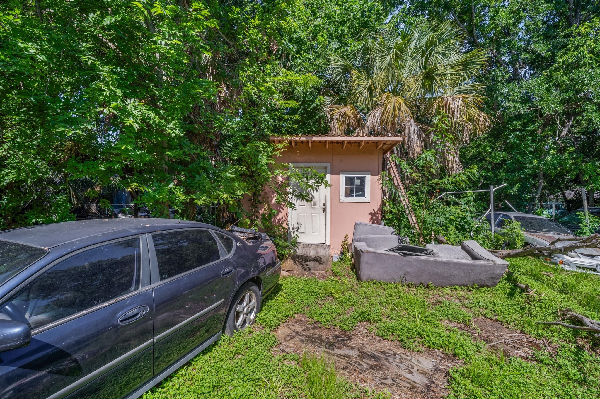 320 Eichwurzel Lane Property Photo 17
