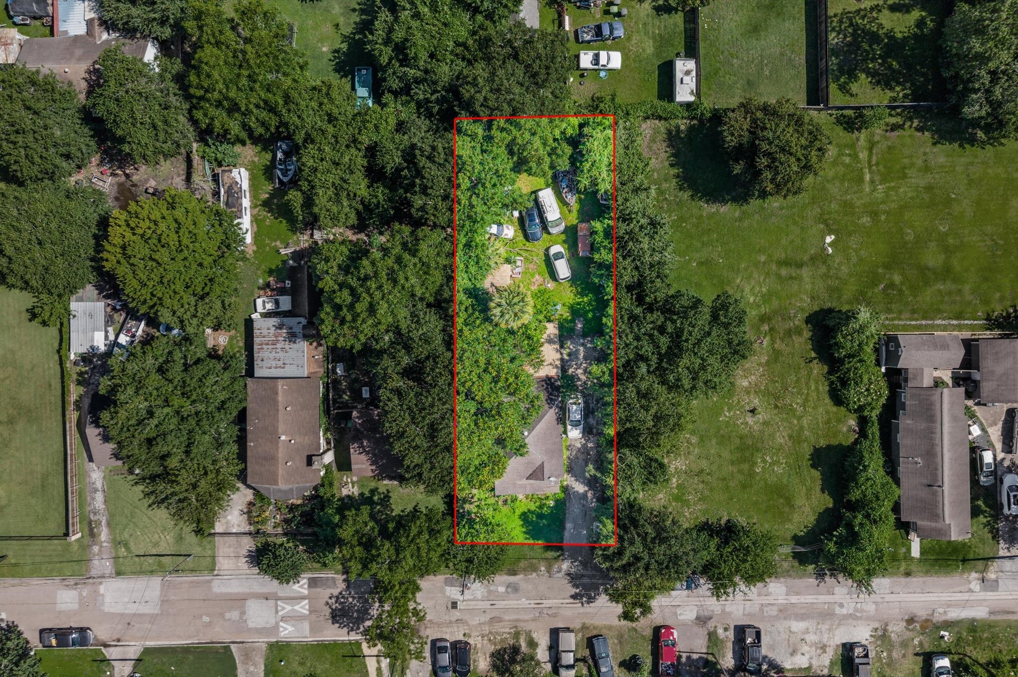 320 Eichwurzel Lane Property Photo 18