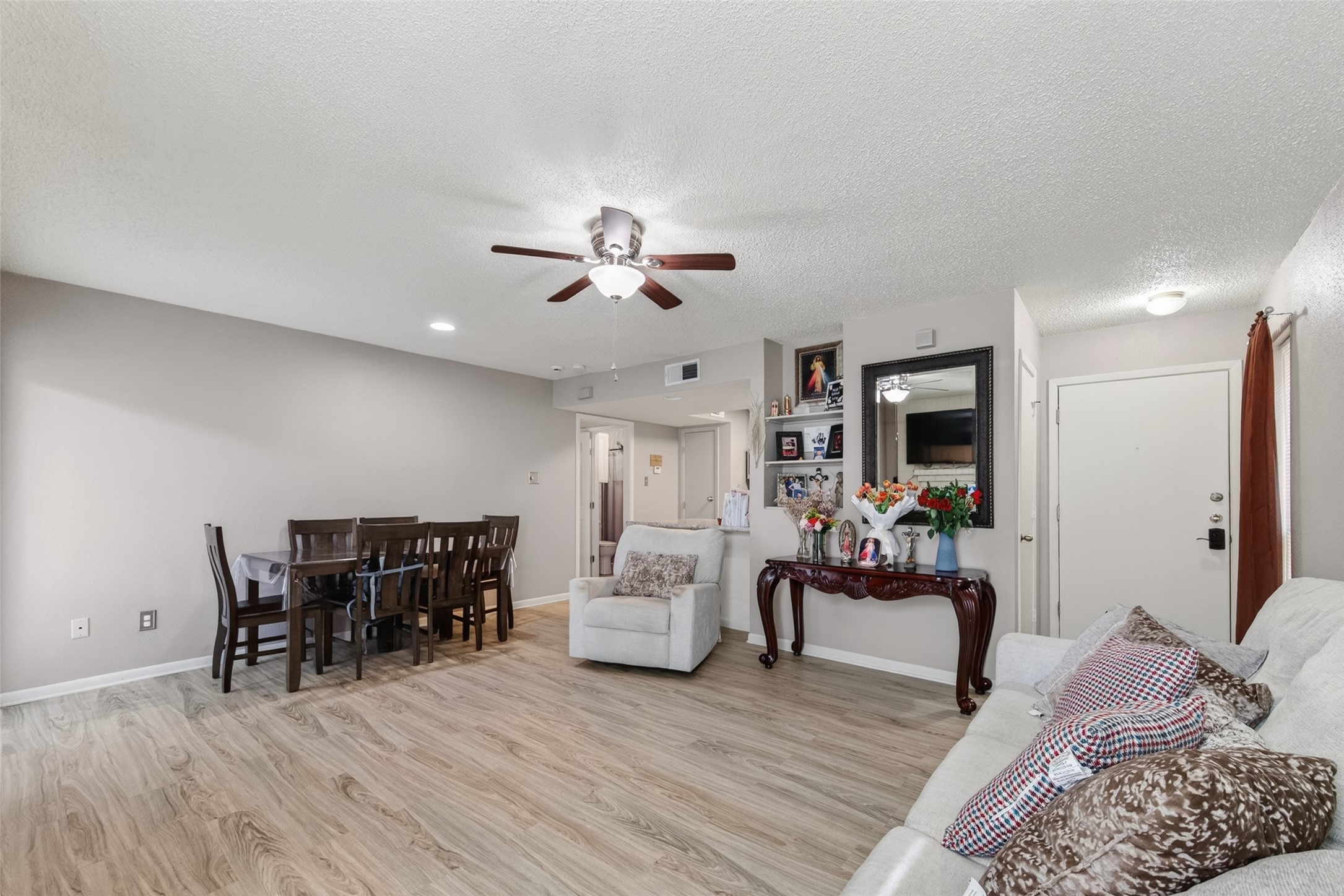 3919 Fairmont Parkway 171 Property Photo 6