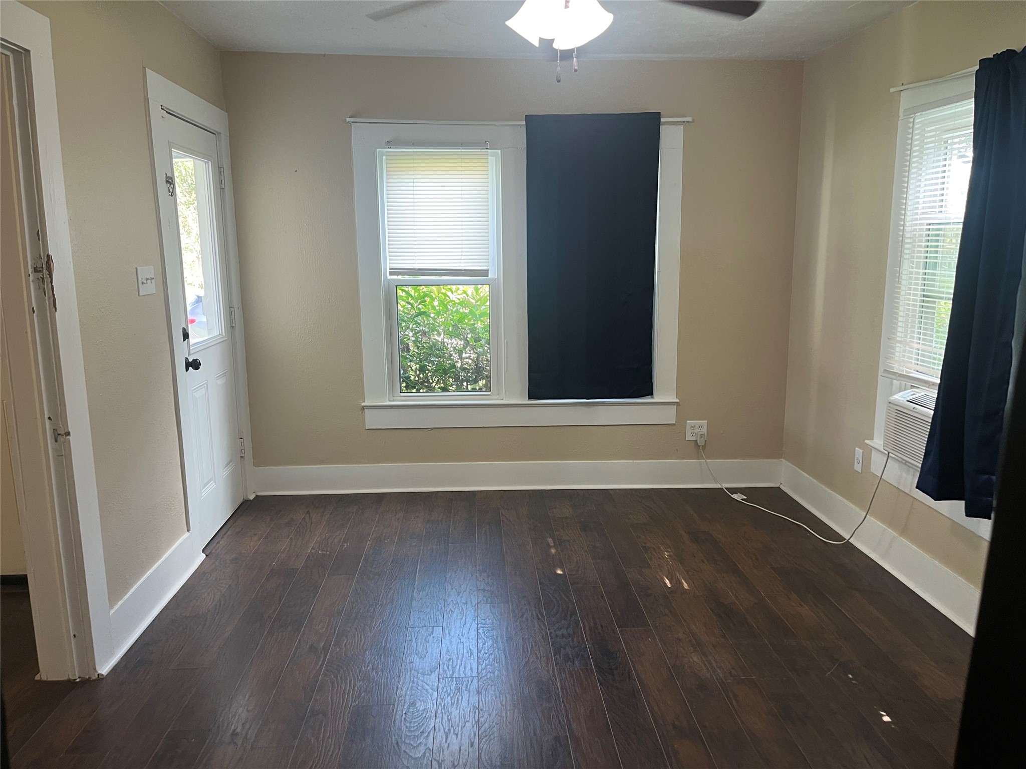 527 2nd Street Property Photo 5