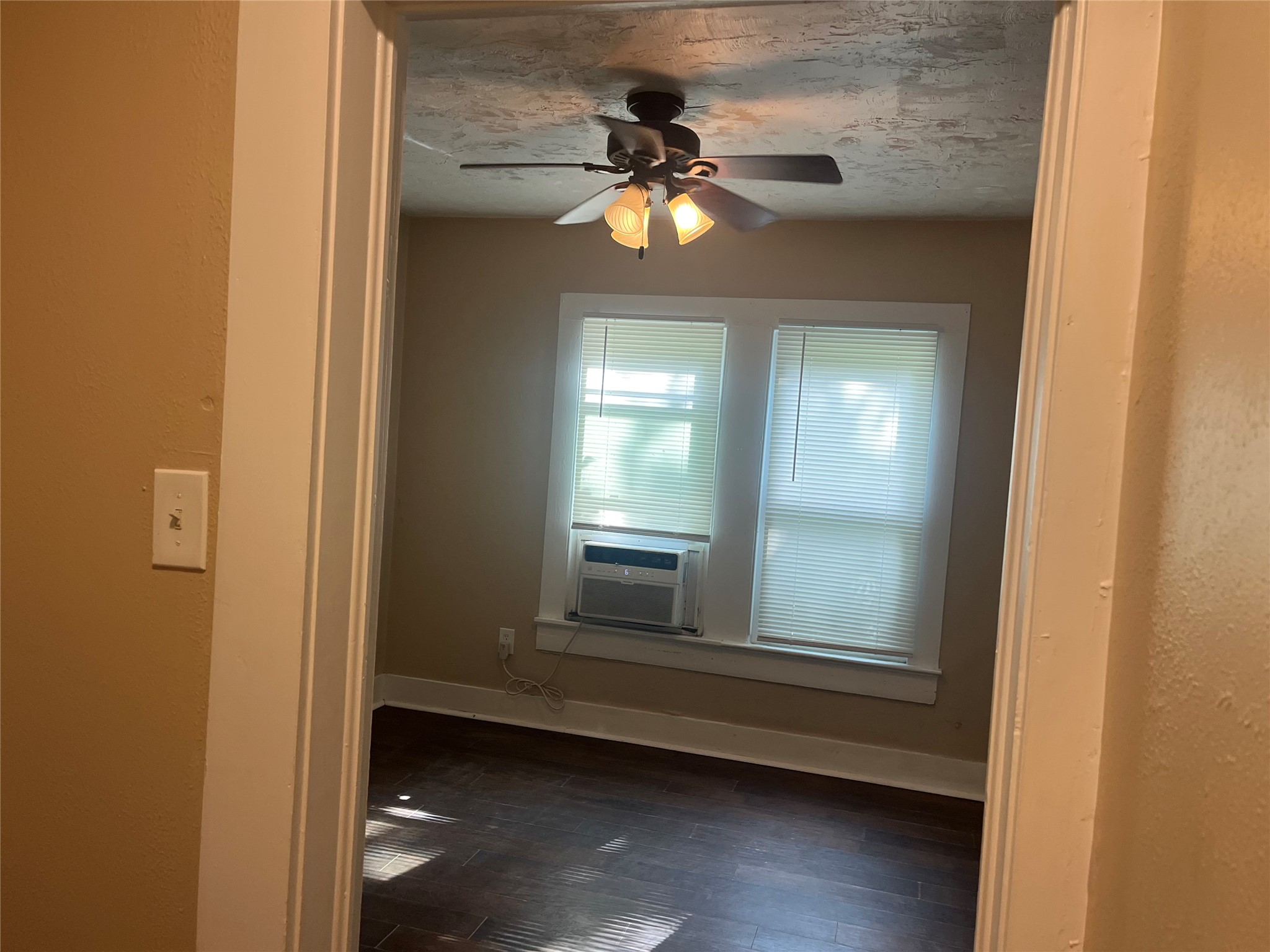 527 2nd Street Property Photo 10