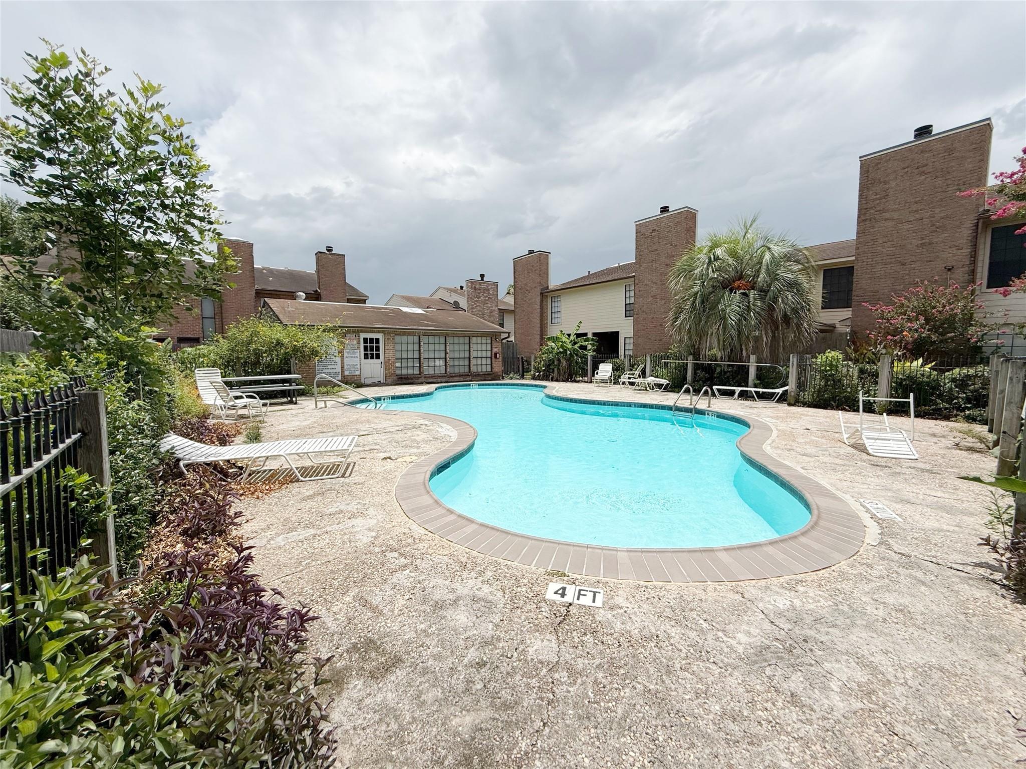 10912 Gulf Freeway # 68, Houston Tx 77034 Property Photo 3