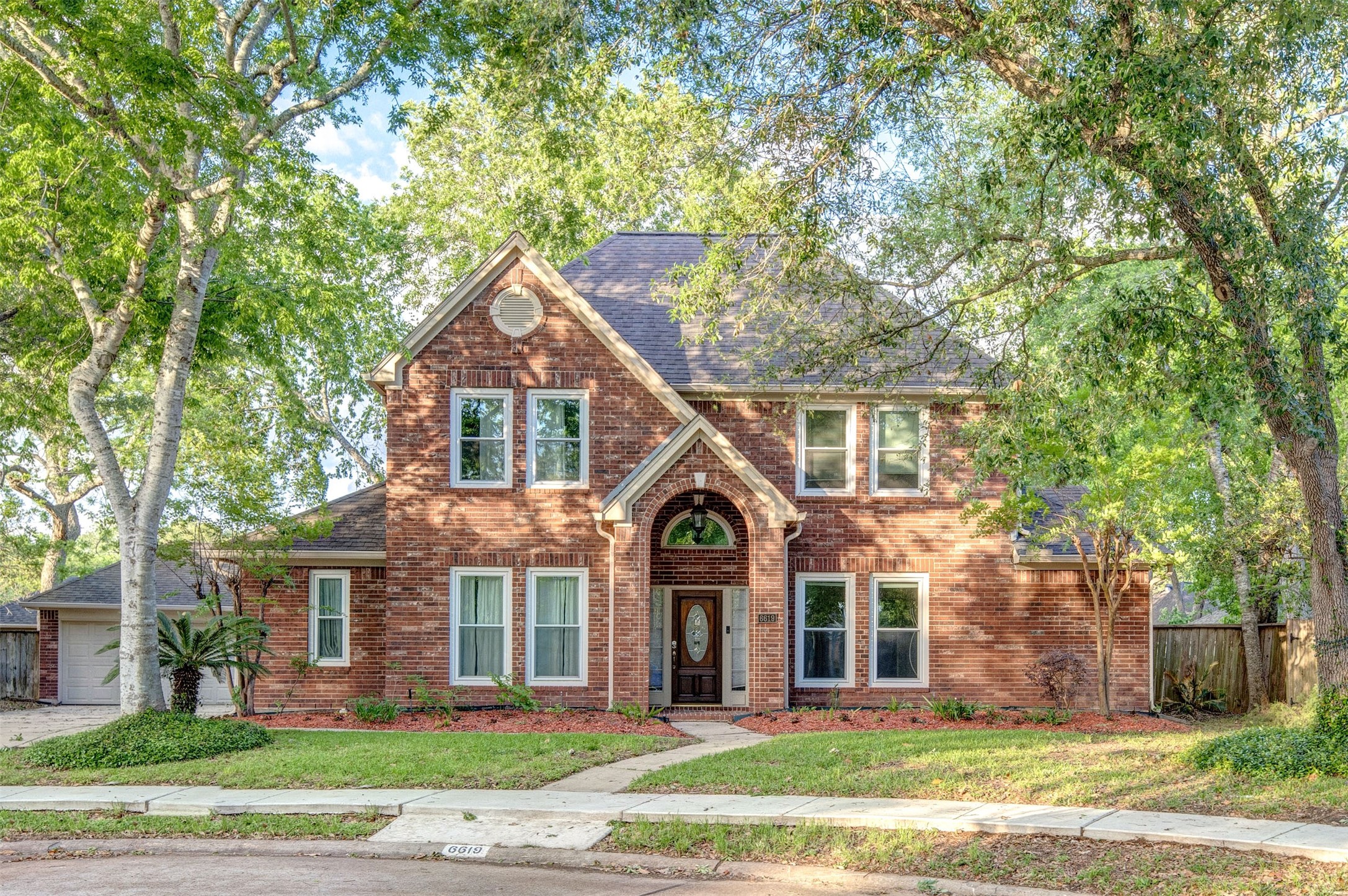 6619 Berrytree Lane Property Photo 2