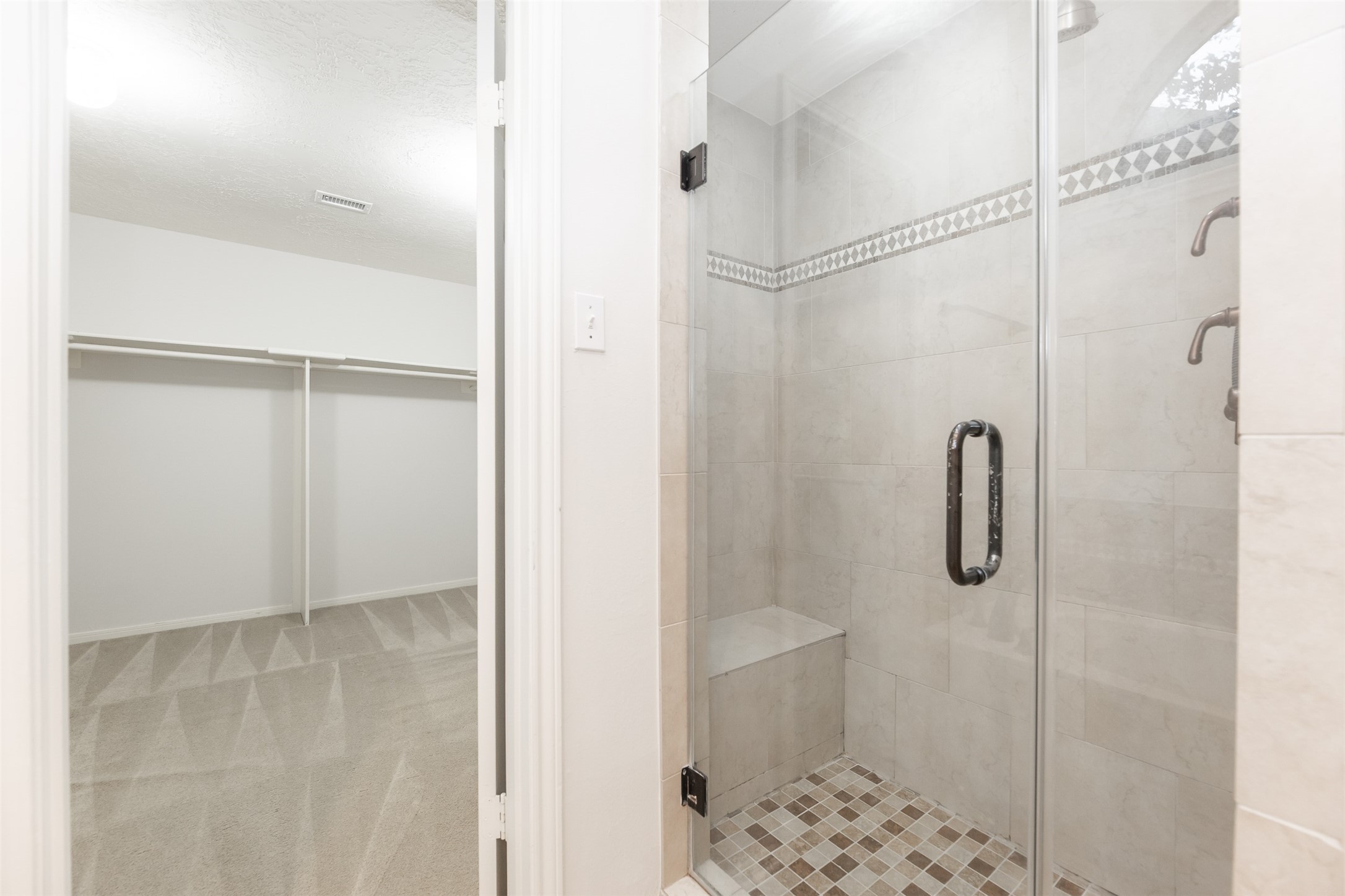 6619 Berrytree Lane Property Photo 17