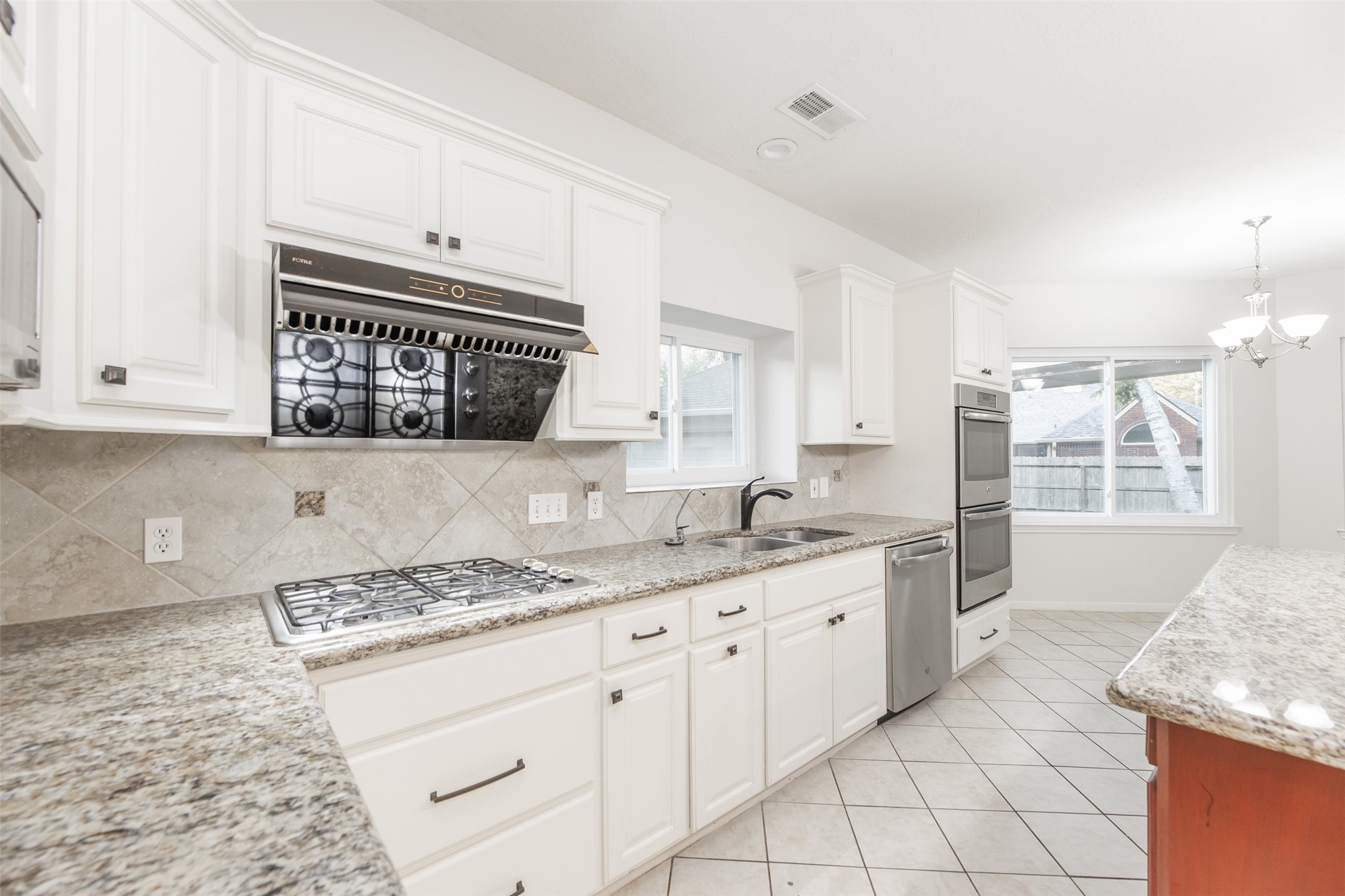 6619 Berrytree Lane Property Photo 23