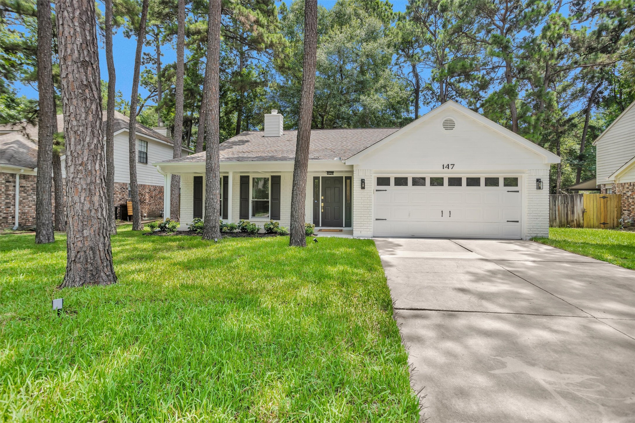 147 E Pathfinders Circle Property Photo 1