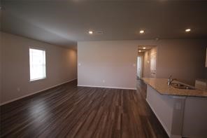 323 Pecos Drive Property Photo 7