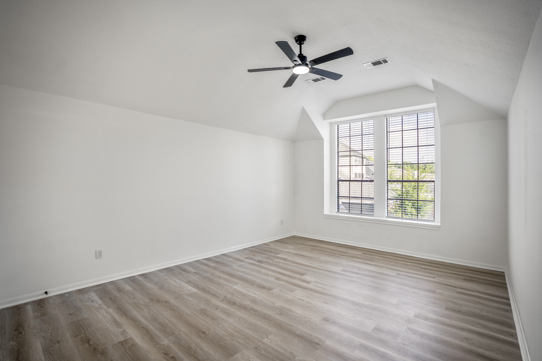 17211 De Chirico Circle Property Photo 40