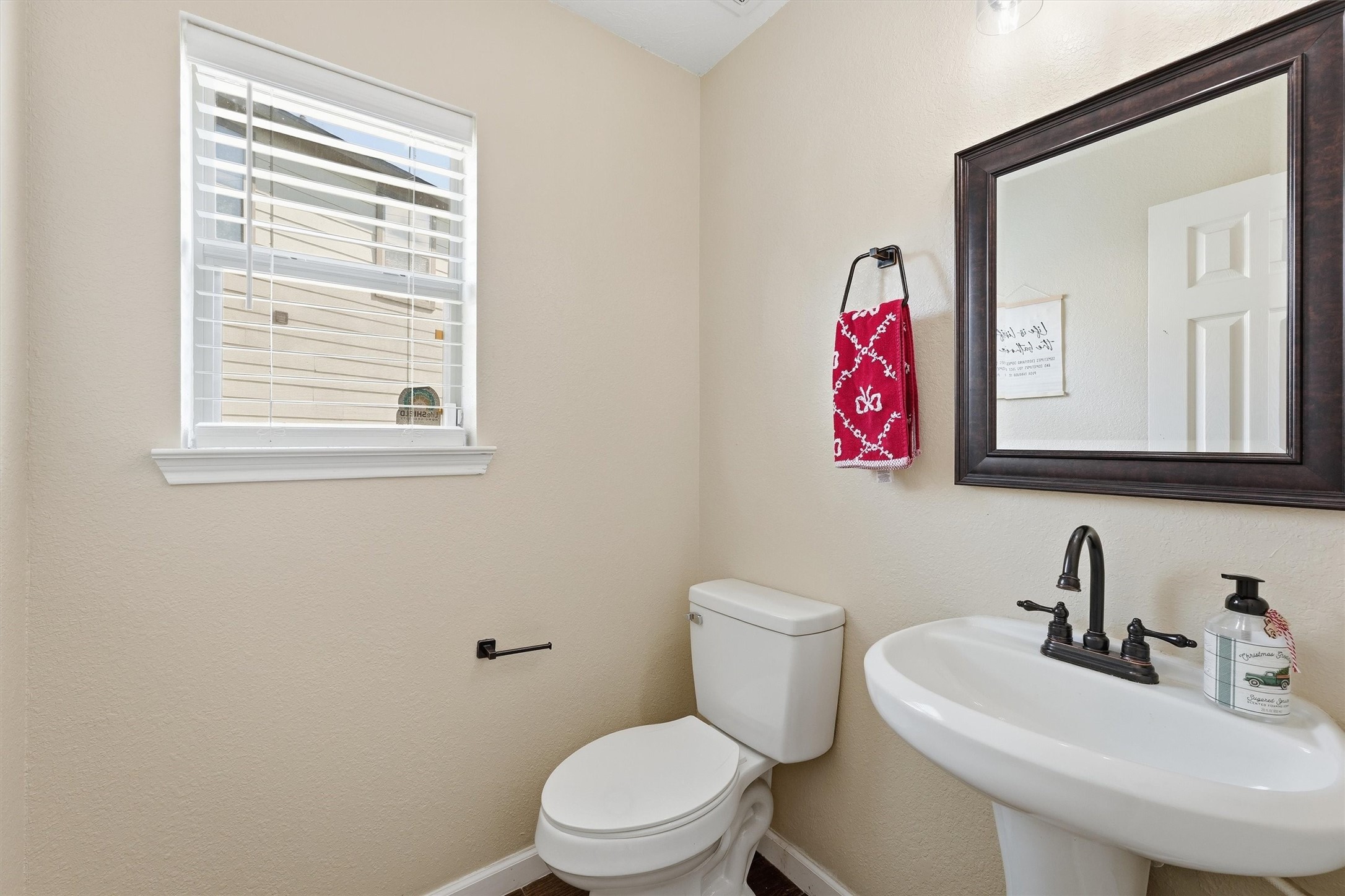7334 Liberty Tree Lane Property Photo 12