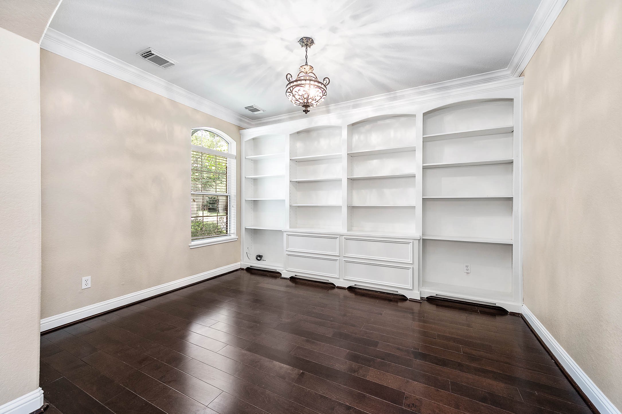 13 Turtle Creek Manor Property Photo 6