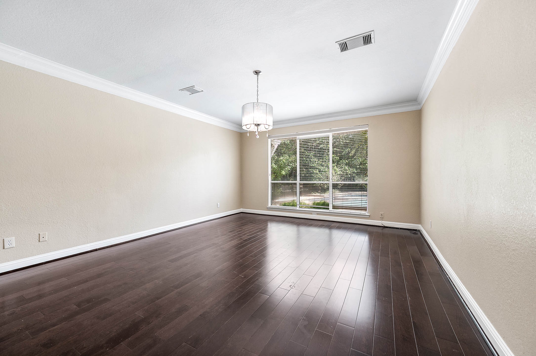 13 Turtle Creek Manor Property Photo 18
