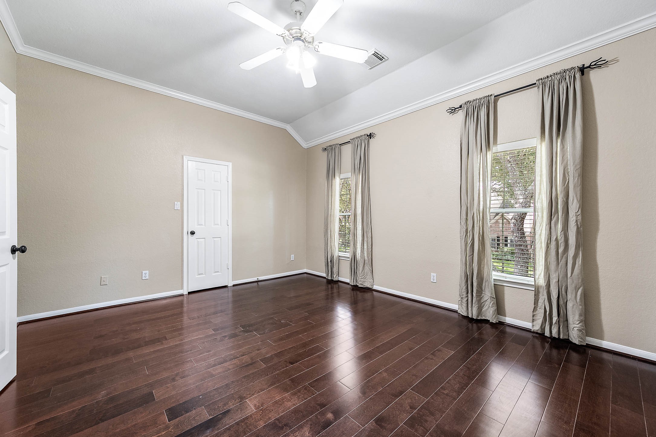 13 Turtle Creek Manor Property Photo 27