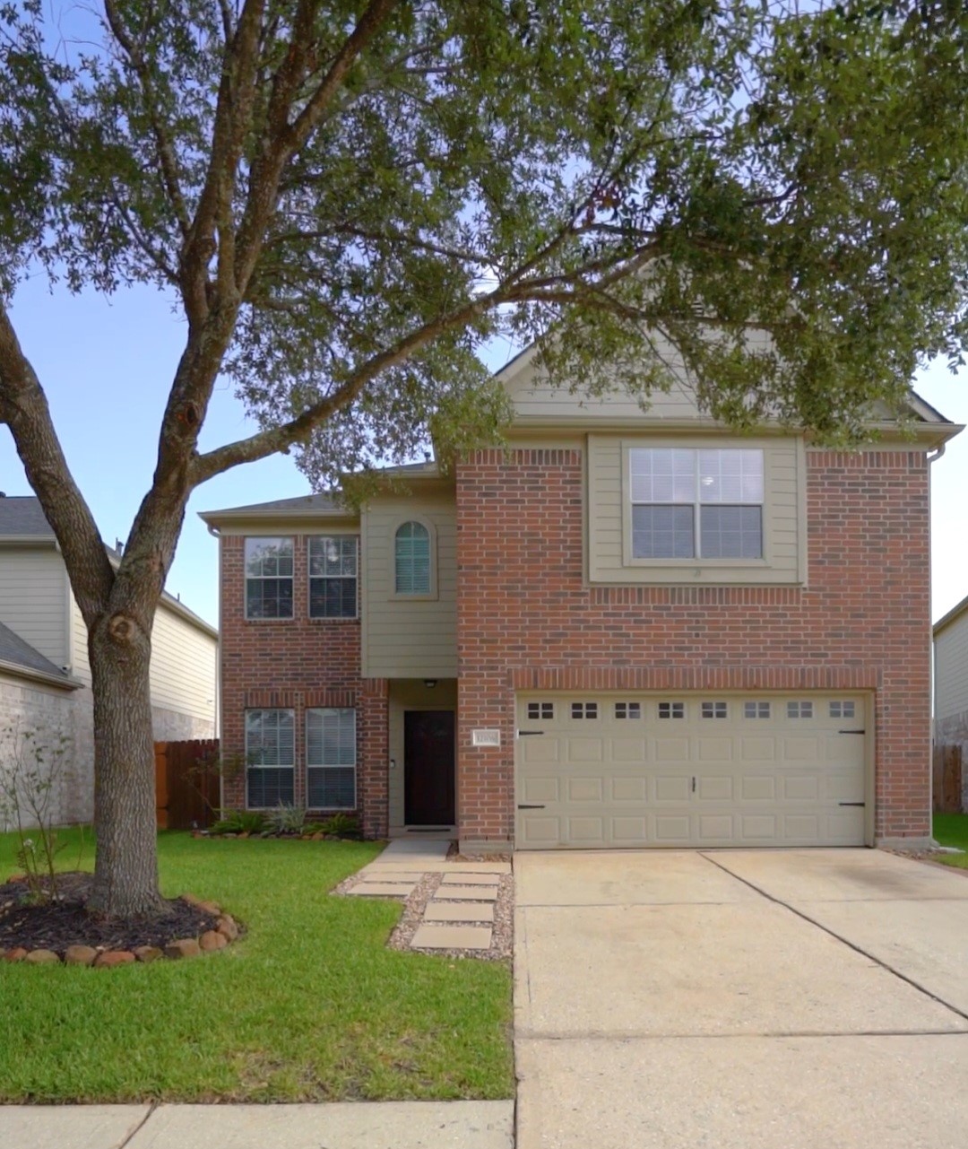 12106 Hawthorne Hill Circle Property Photo 1