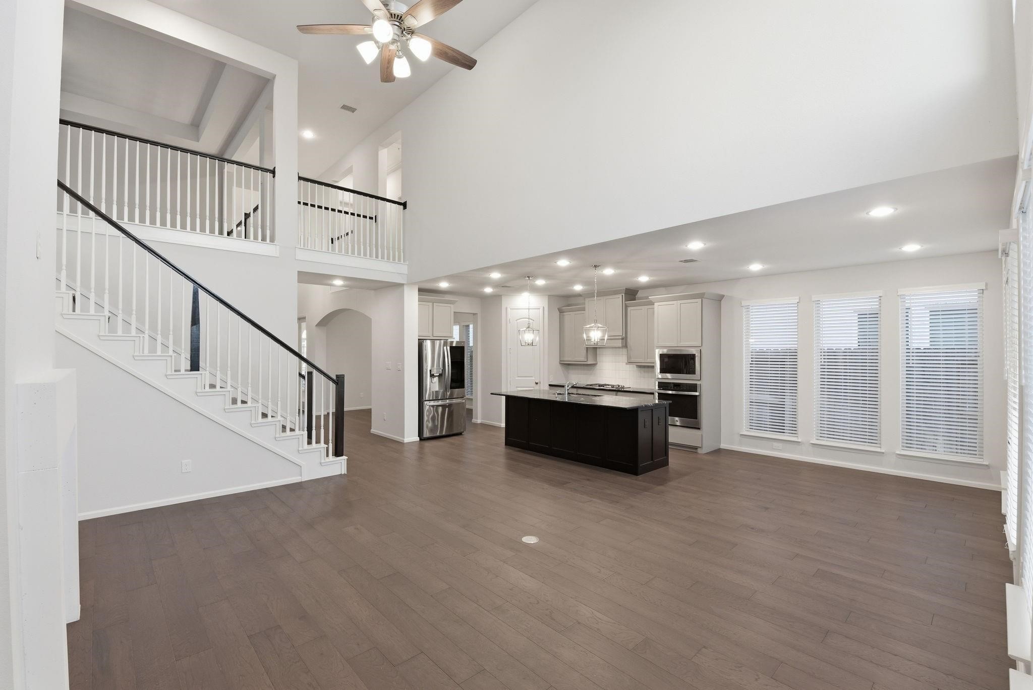 26327 Rising Light Lane Property Photo 4