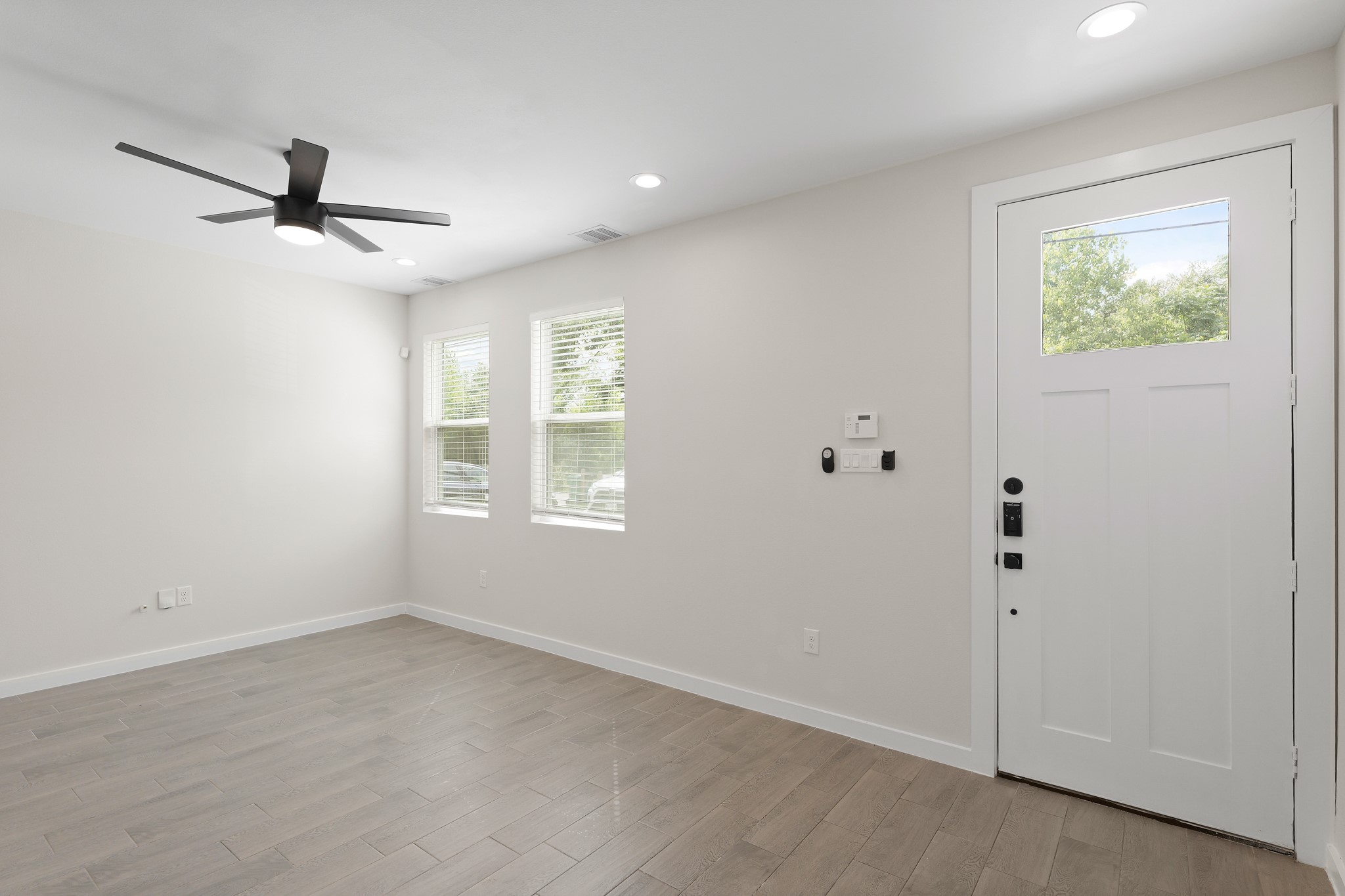 5544 Shreveport Boulevard B Property Photo 6