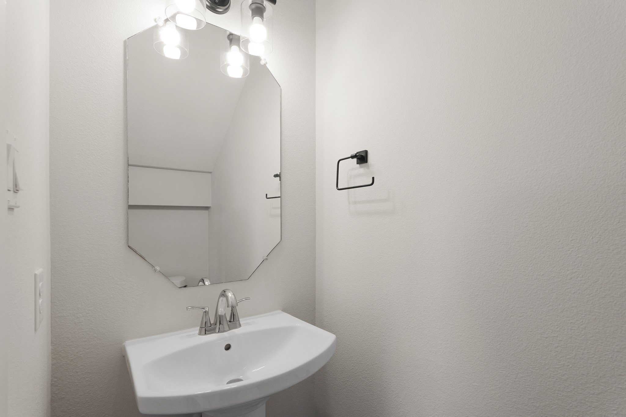 5544 Shreveport Boulevard B Property Photo 9