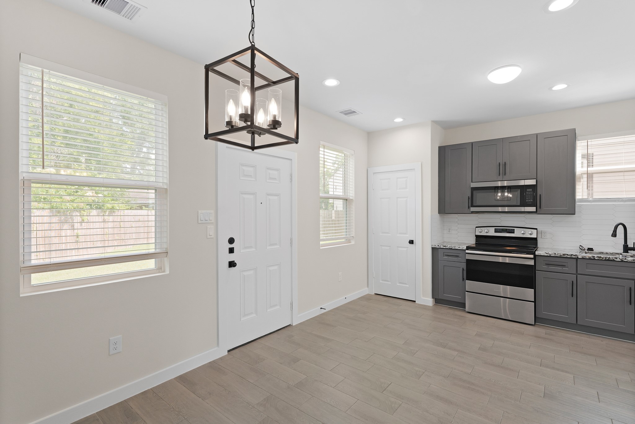 5544 Shreveport Boulevard B Property Photo 16