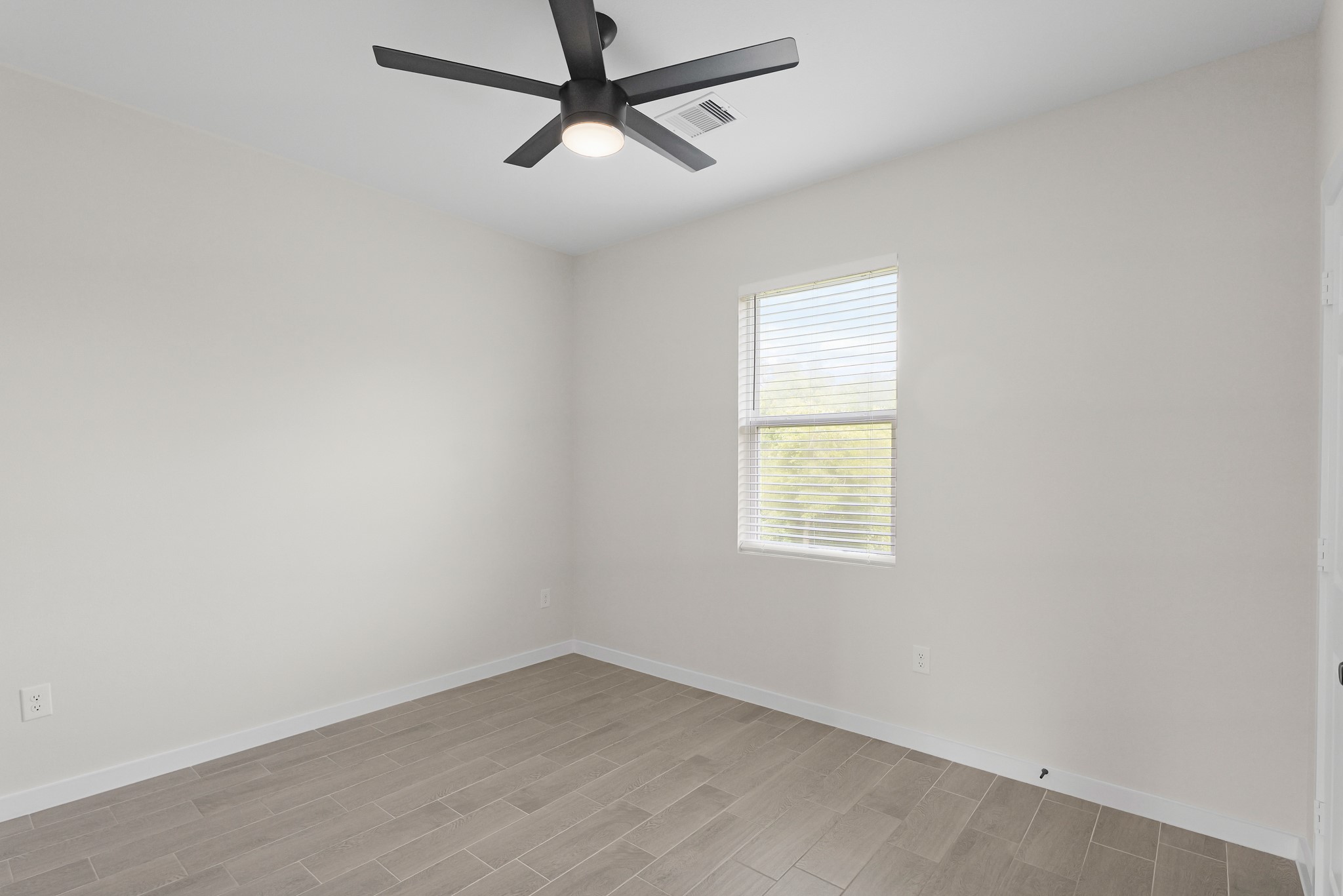 5544 Shreveport Boulevard B Property Photo 25
