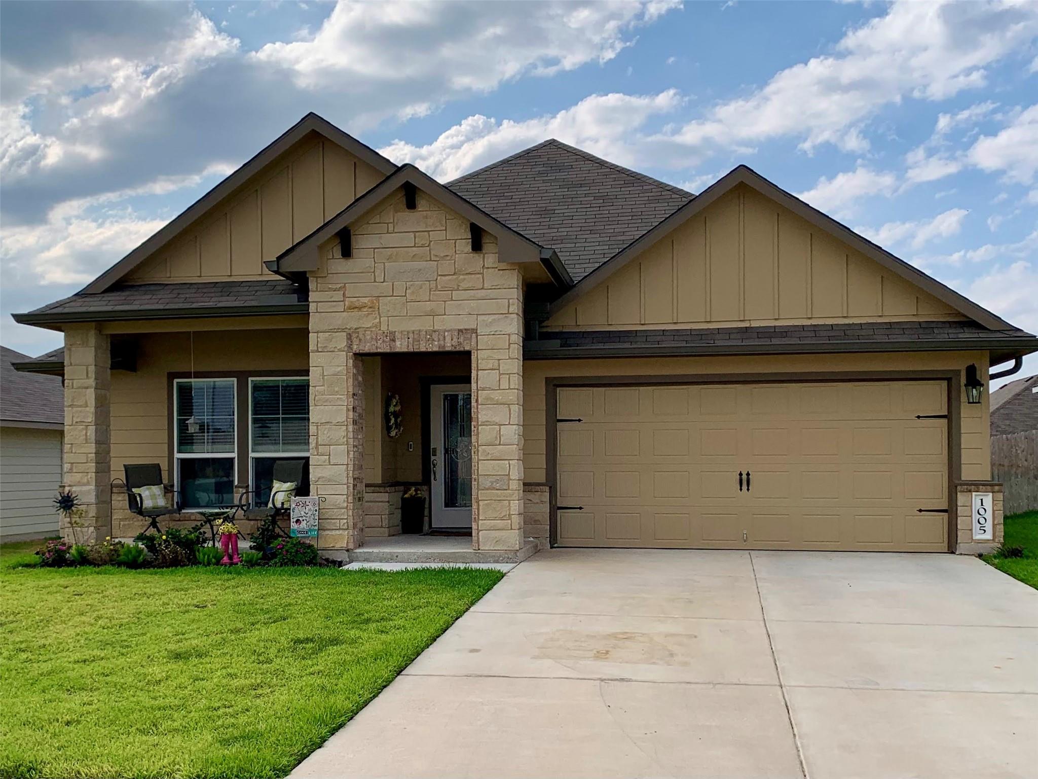 1005 Briscoe Street, Brenham TX 77833 Property Photo 1