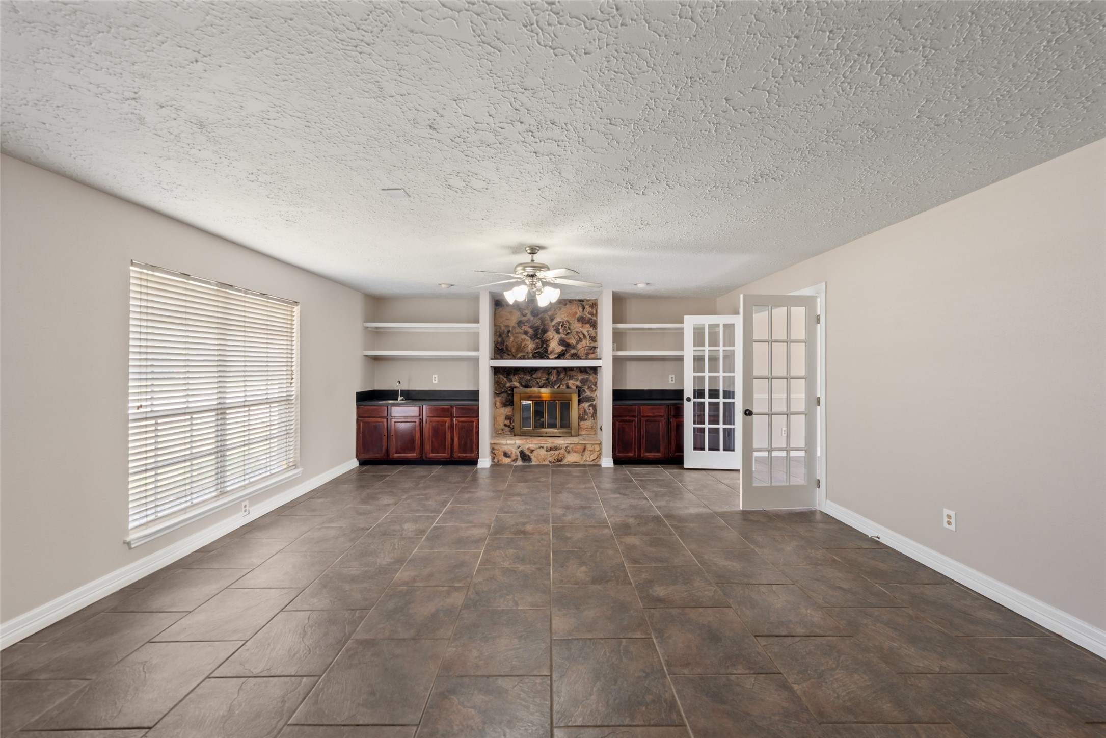 22303 Meadowrock Drive Property Photo 3