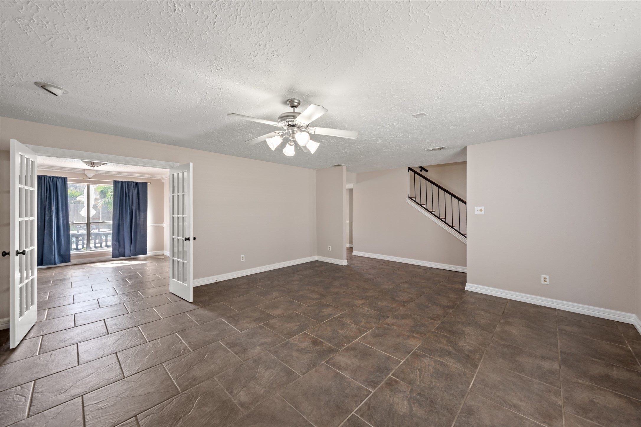 22303 Meadowrock Drive Property Photo 9
