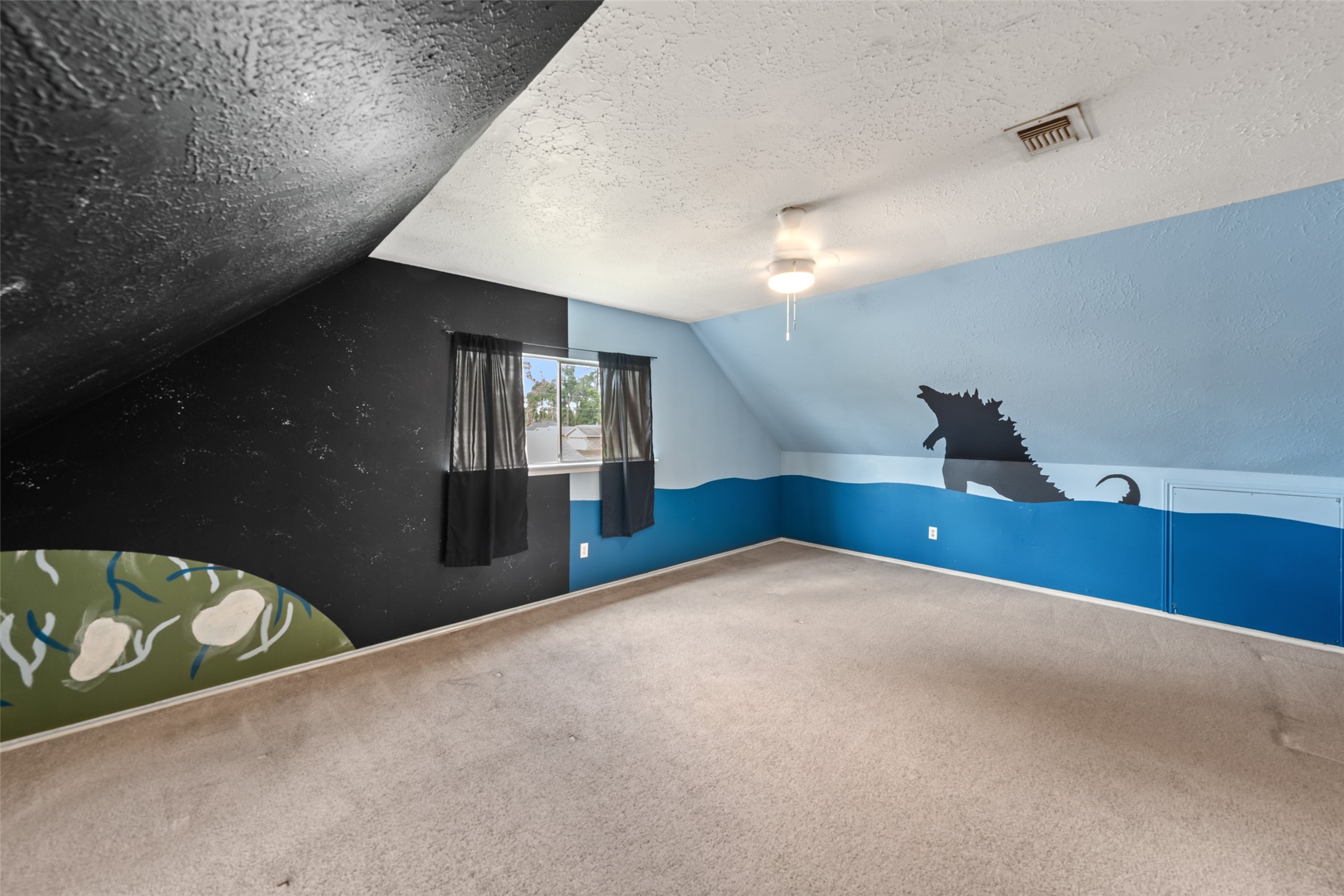 22303 Meadowrock Drive Property Photo 16