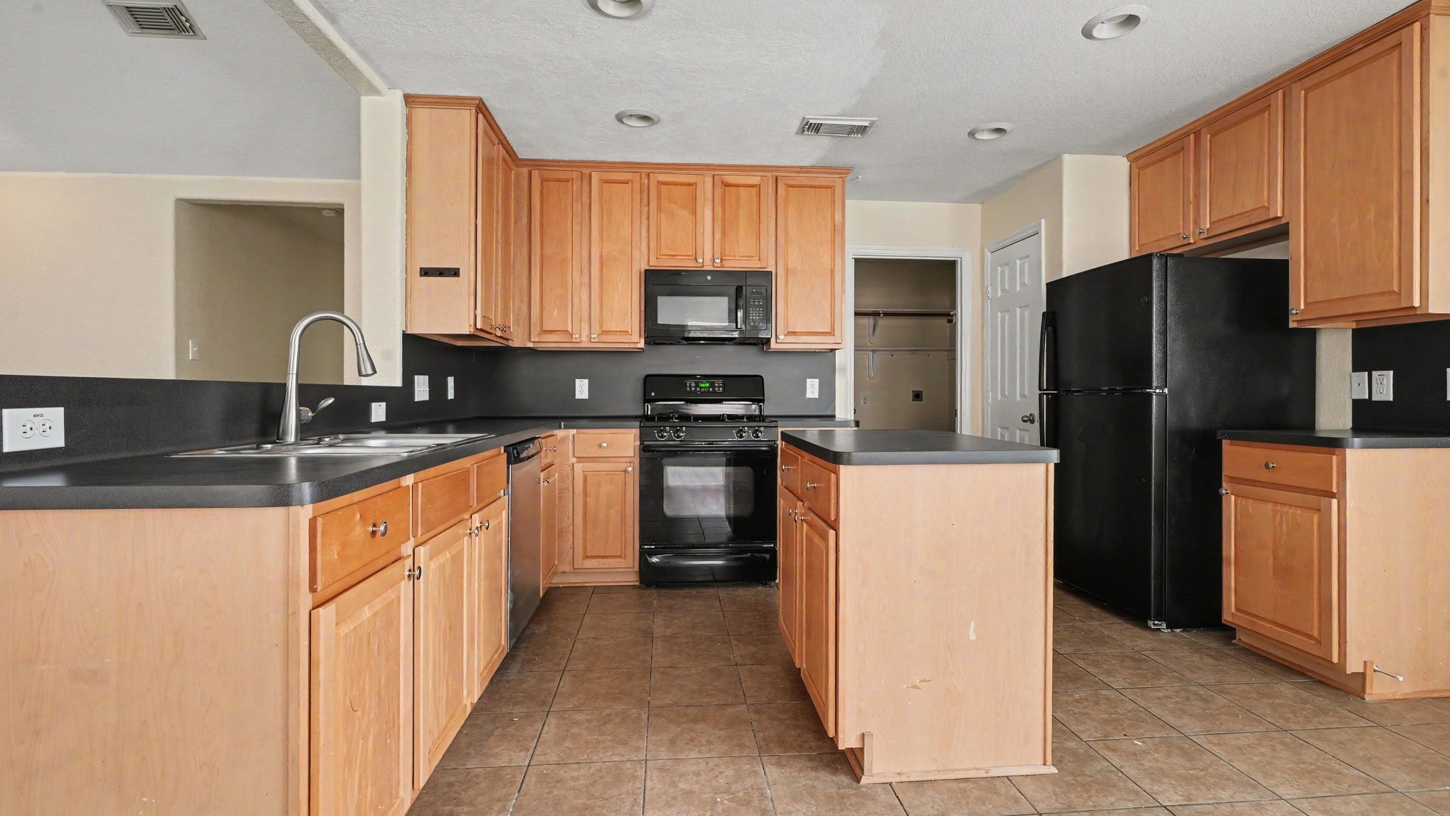 3034 Ripple Bend Court Property Photo 7