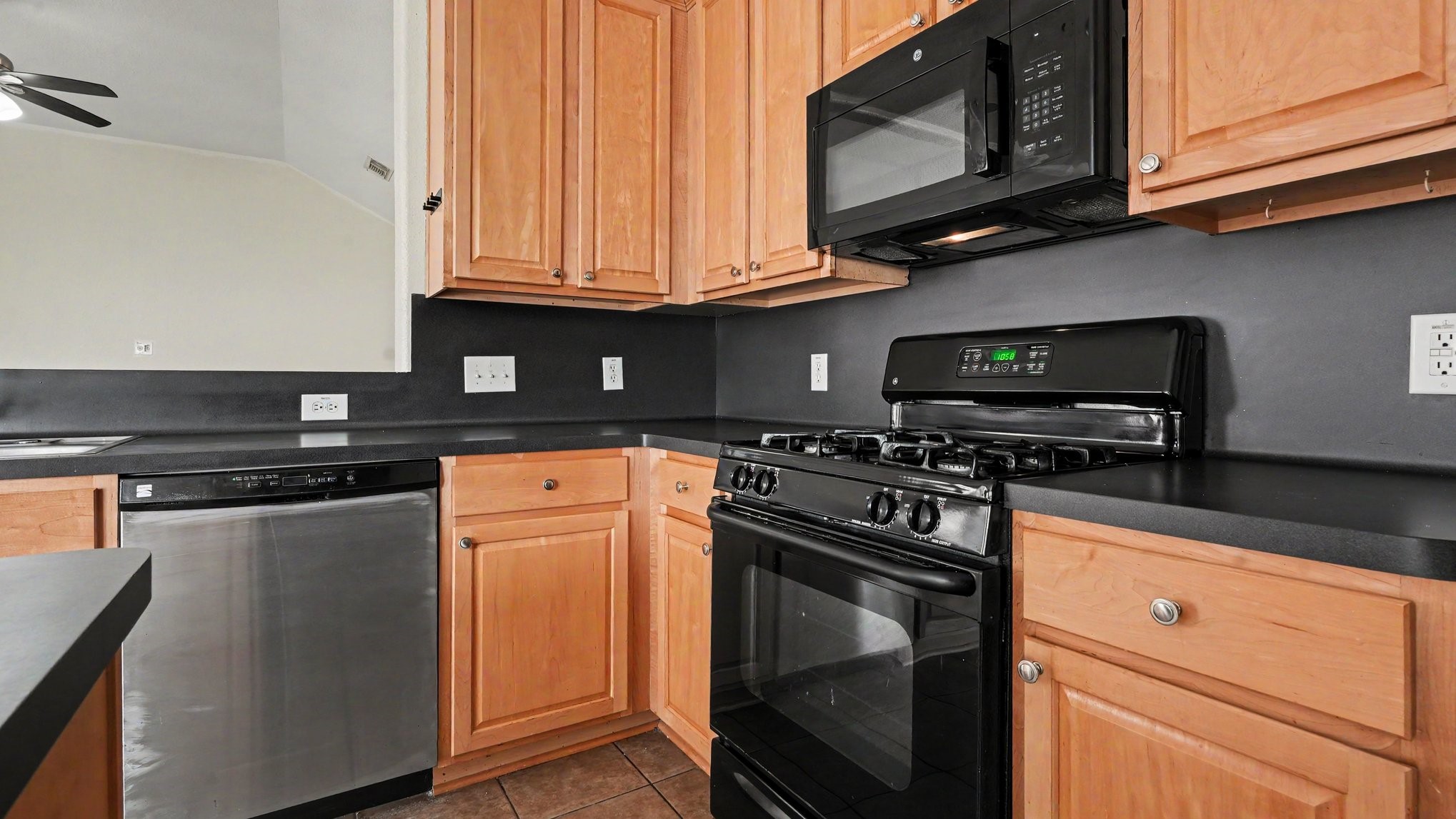 3034 Ripple Bend Court Property Photo 8