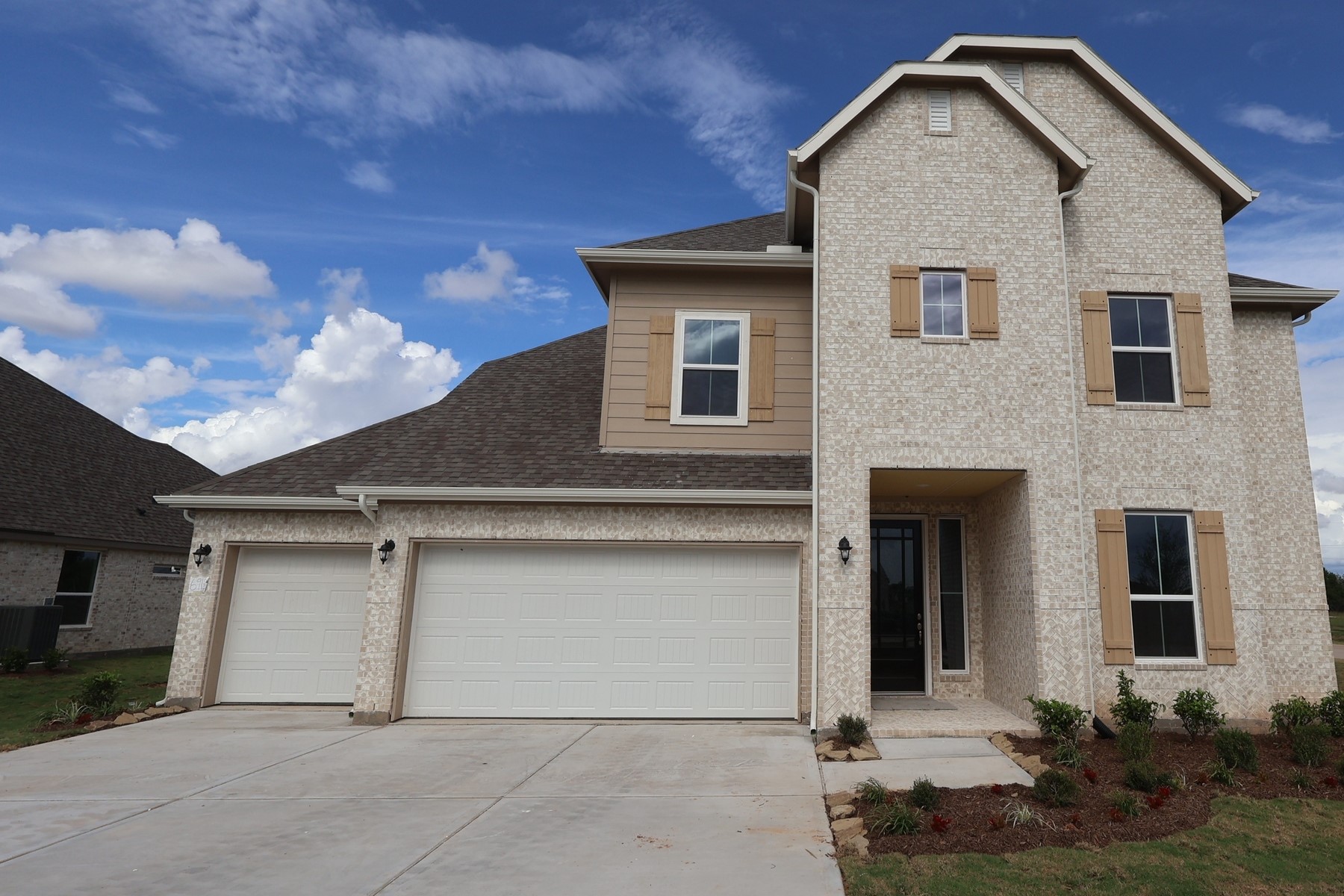 6915 Allens Landing Property Photo 2