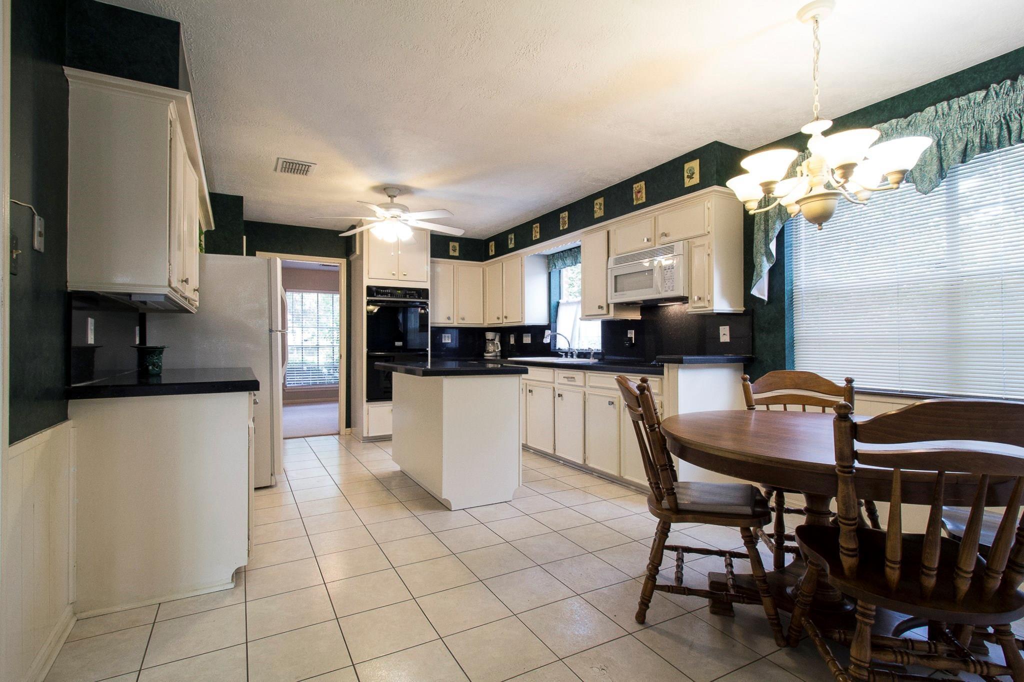 17815 Comoro Lane Property Photo 8