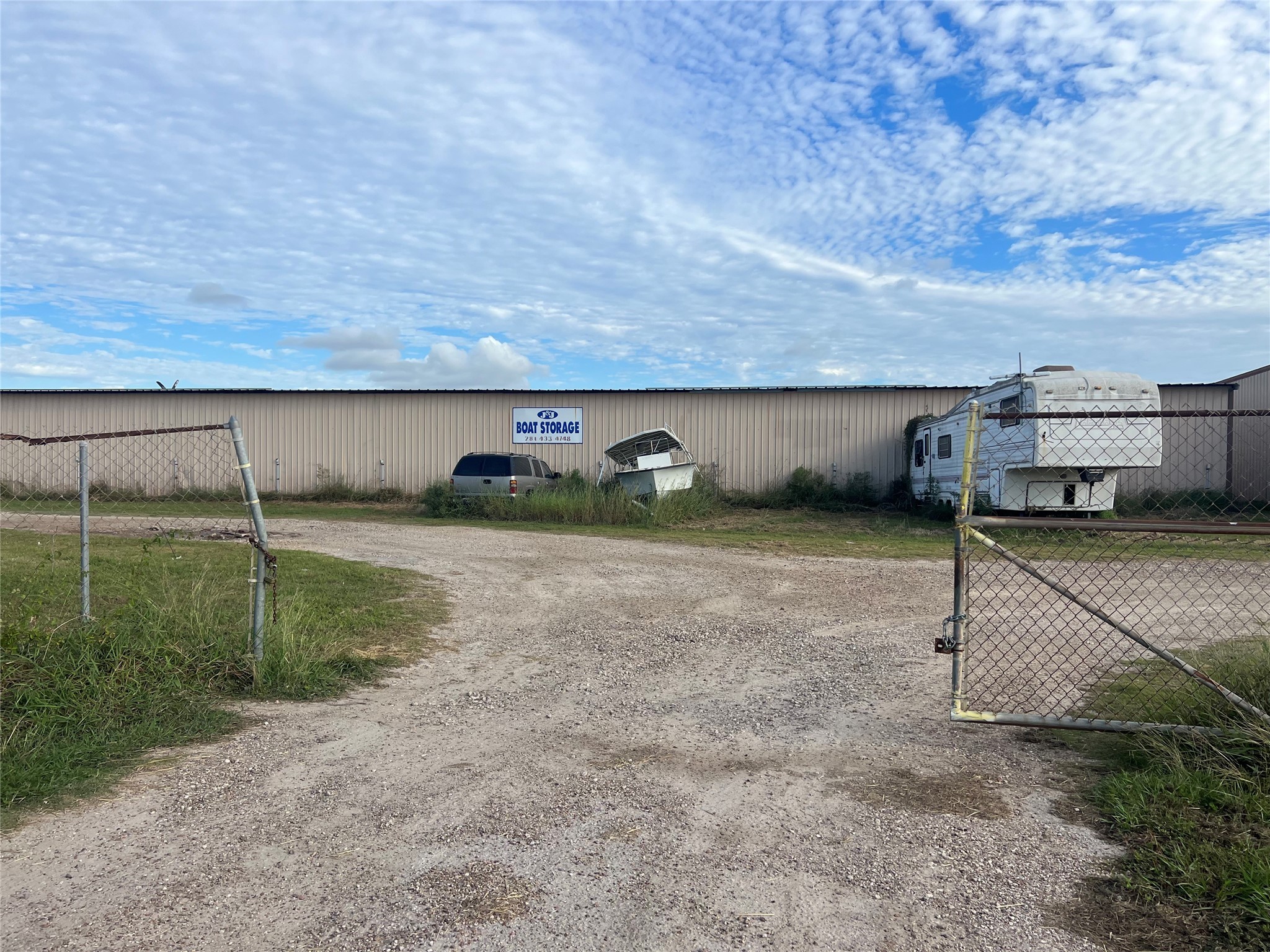3320 Highway 332 Property Photo 2