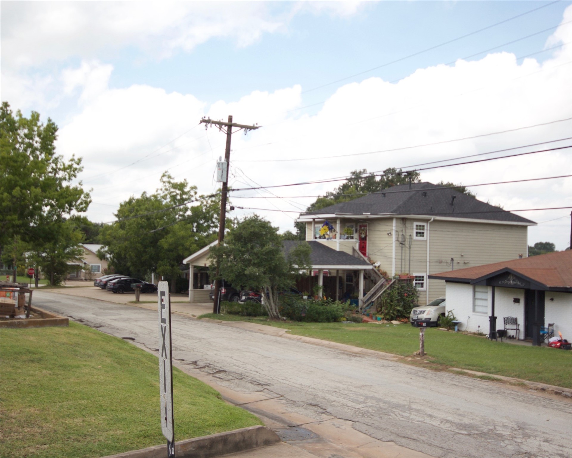 8 N Granville Street Property Photo 2
