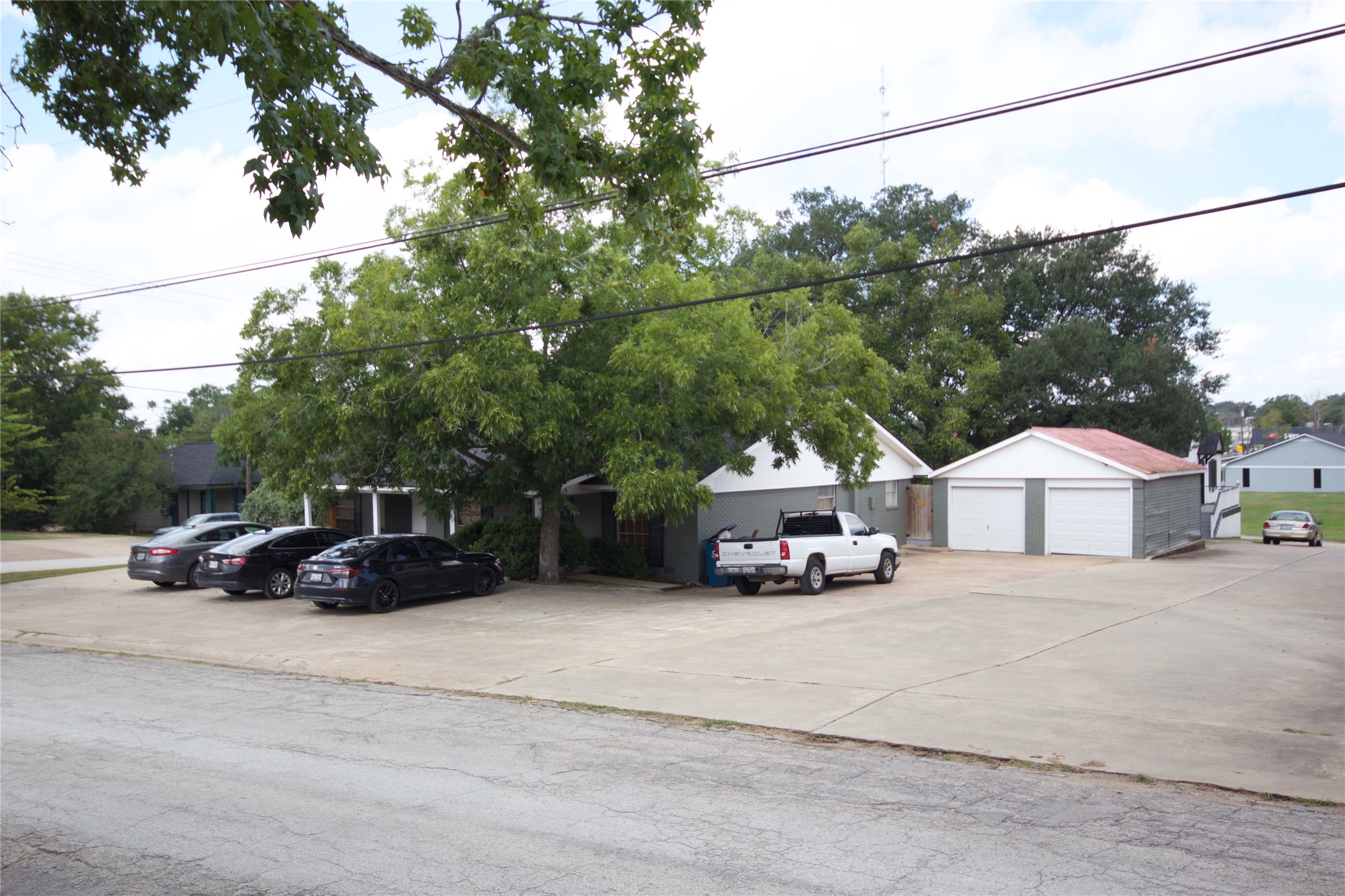8 N Granville Street Property Photo 4