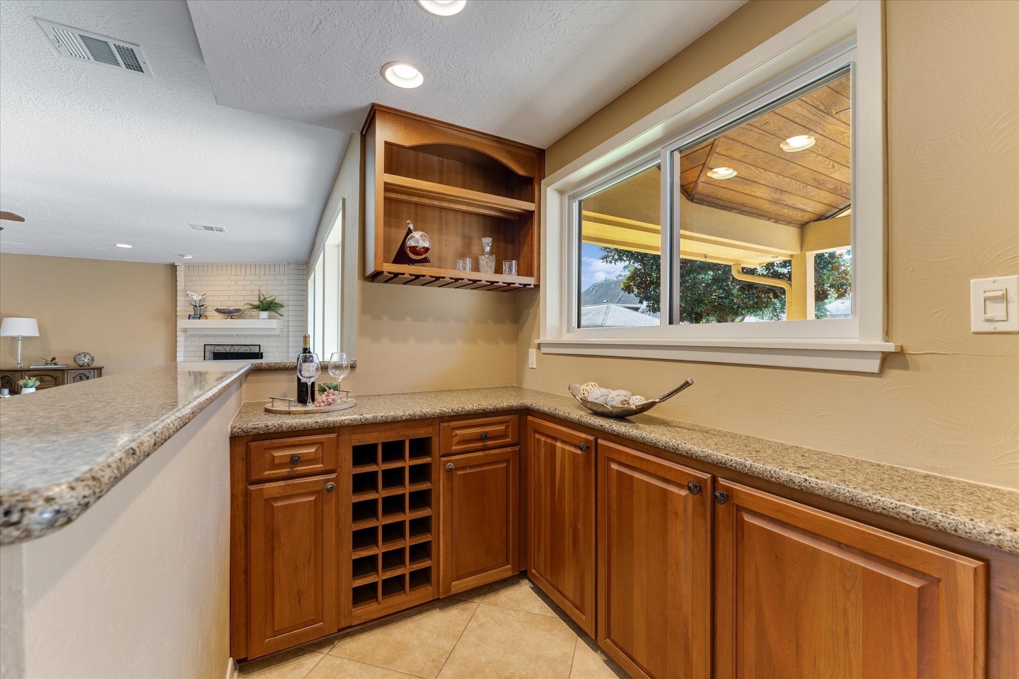 6735 Gentle Bend Drive Property Photo 12
