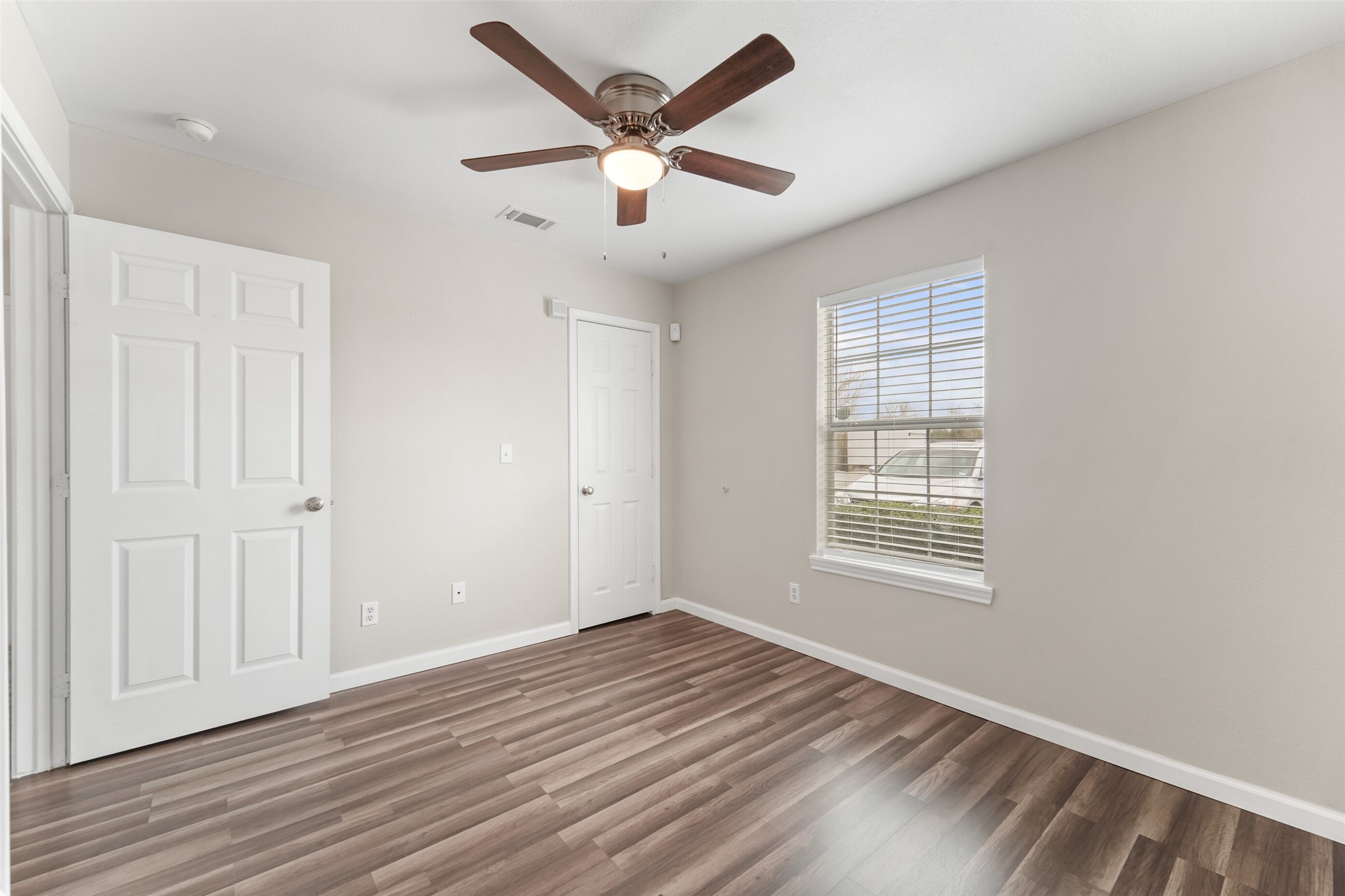 44422 Us 290 Business Streets 24 Property Photo 10