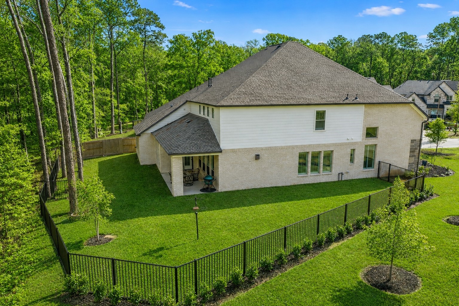 208 Twinflower Trail Court Property Photo 5