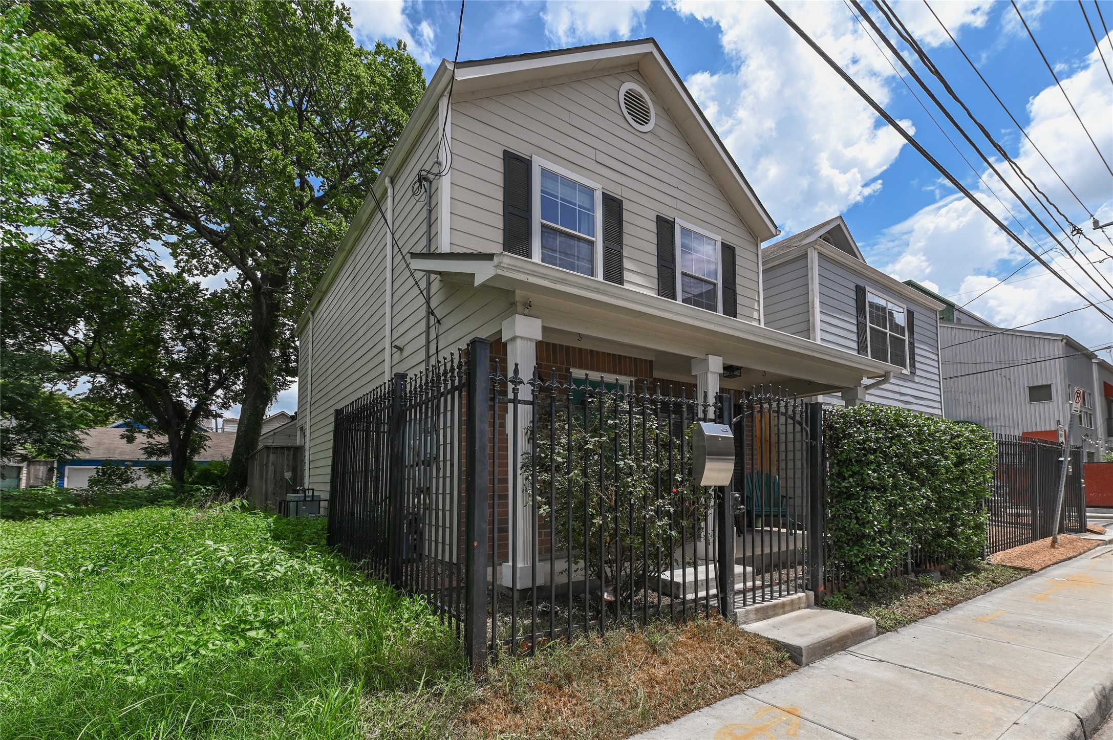1004 Ruthven Street Property Photo 27