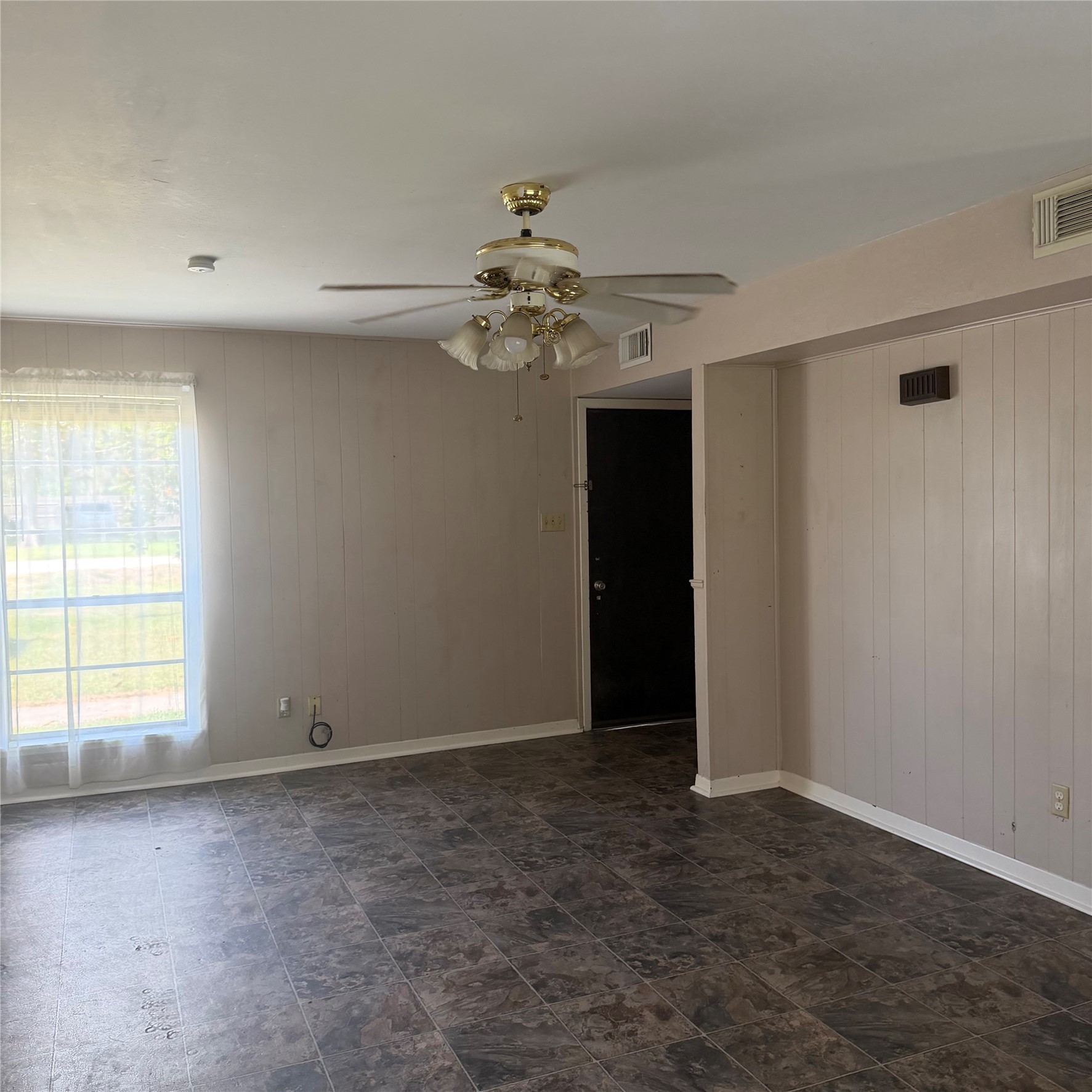 3127 County Road 510k Property Photo 3