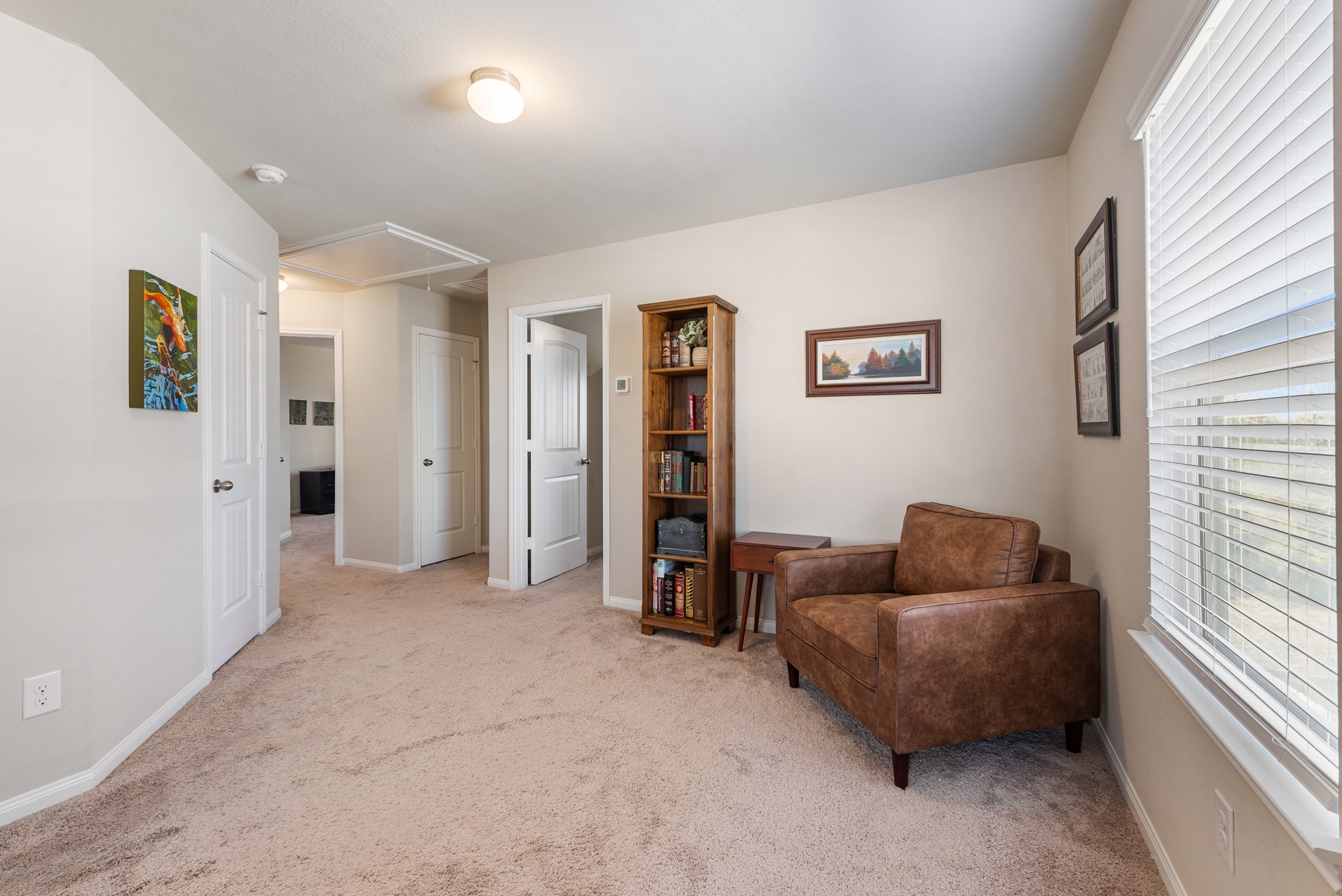 996 Crossing Drive Property Photo 15