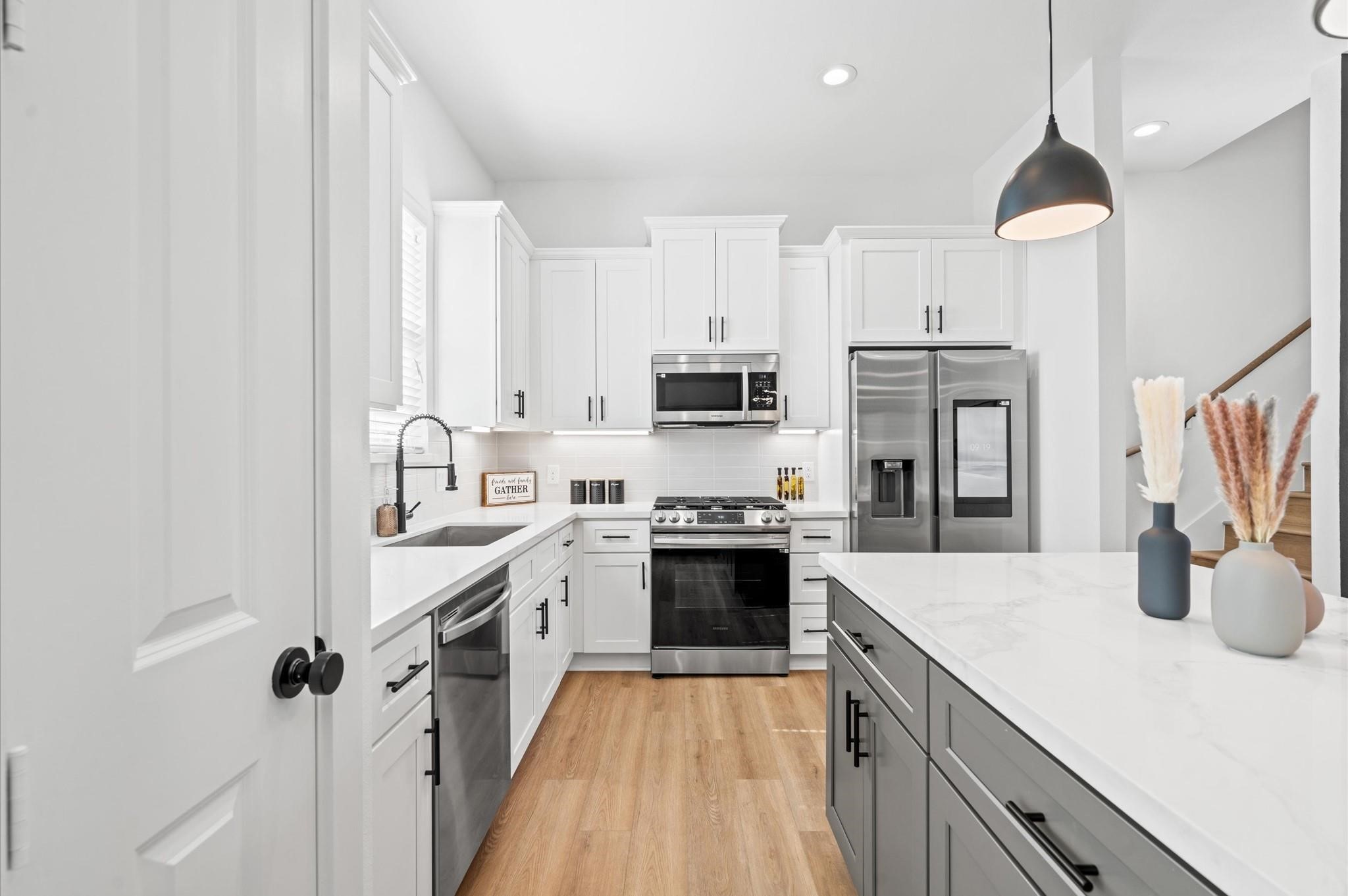 1307 Oak Tree Forest Court Property Photo 14