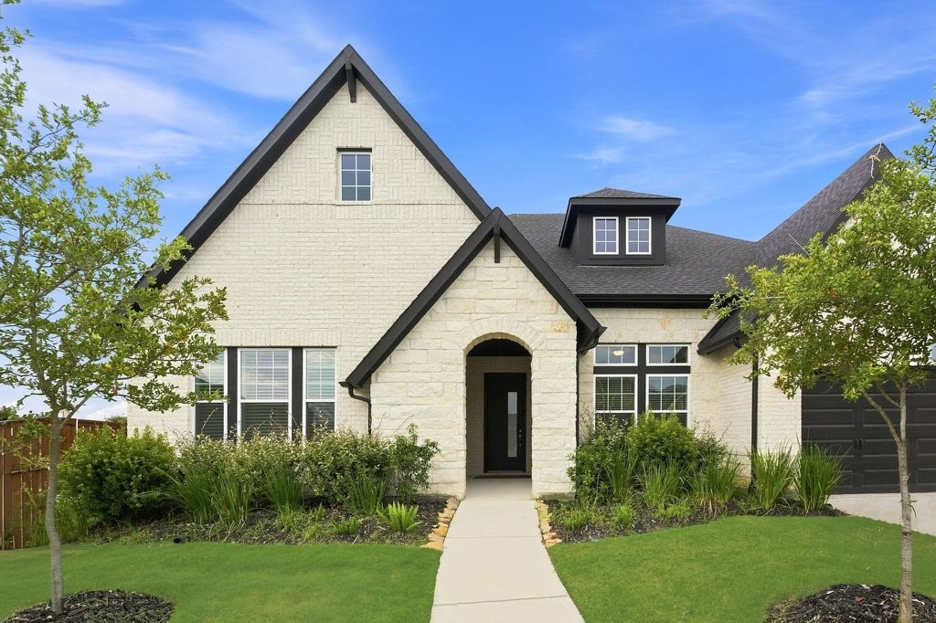 14314 Olive Harbor Trl Property Photo 2