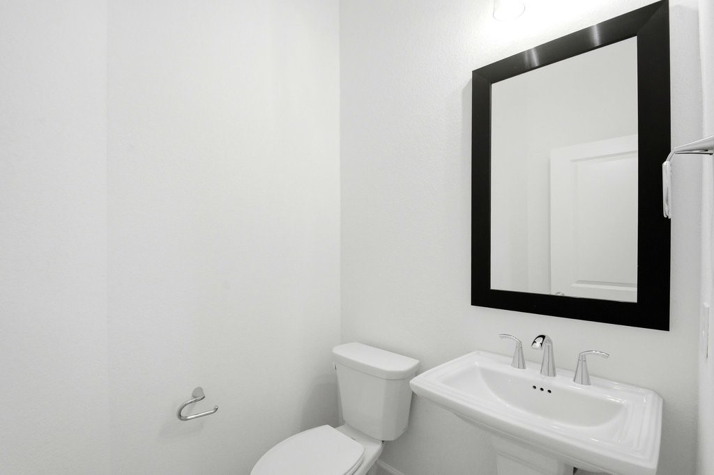 14314 Olive Harbor Trl Property Photo 9