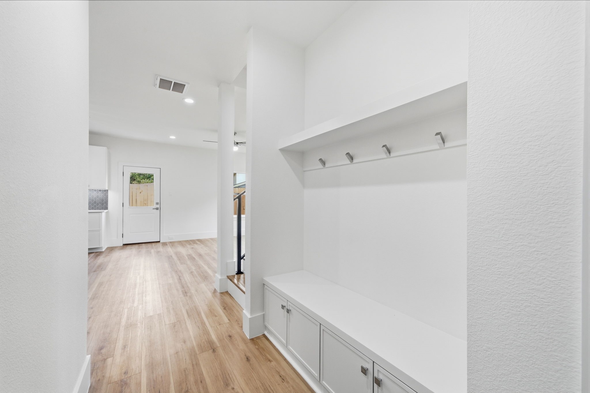 6511 Narcissus Street B Property Photo 6