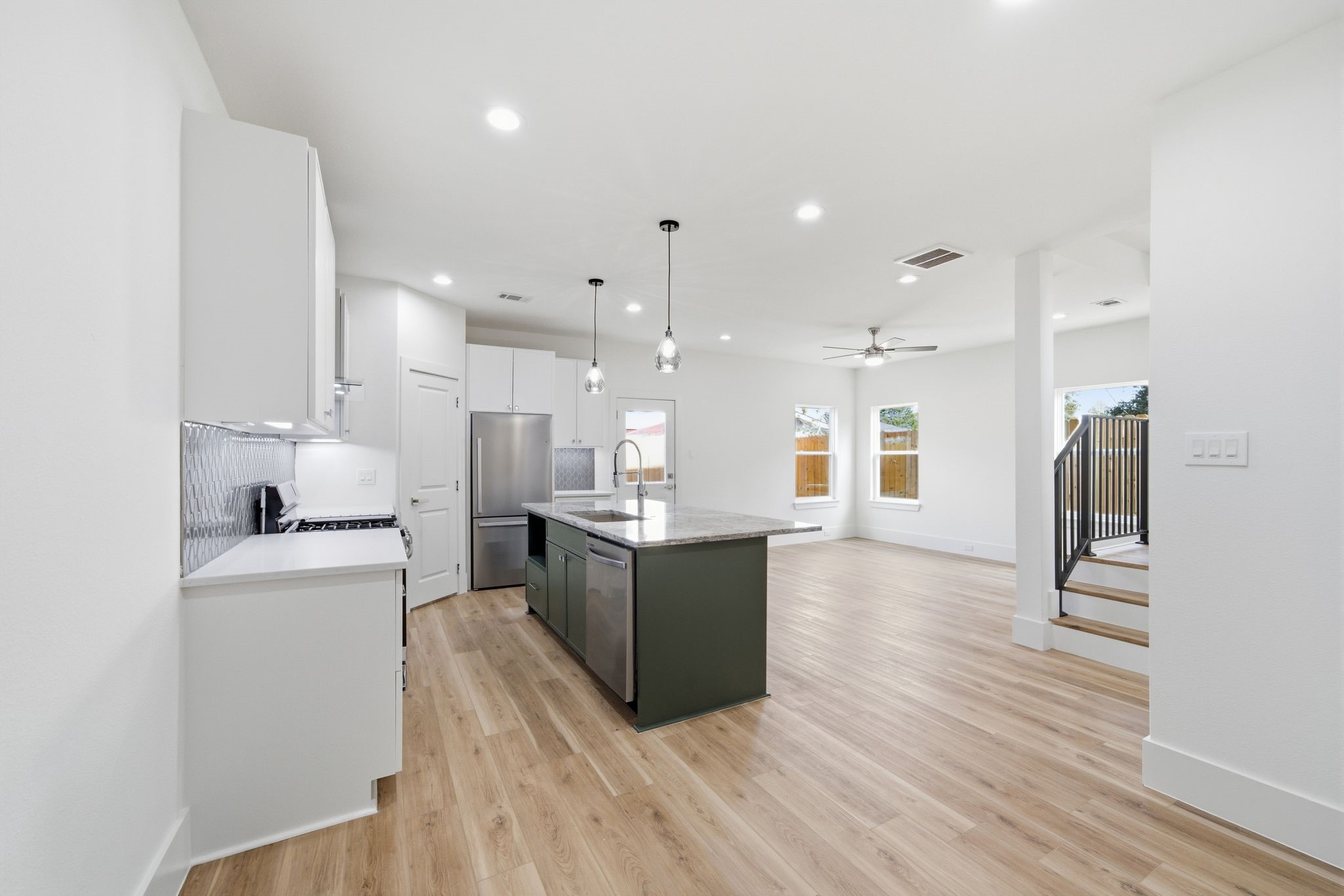 6511 Narcissus Street B Property Photo 12