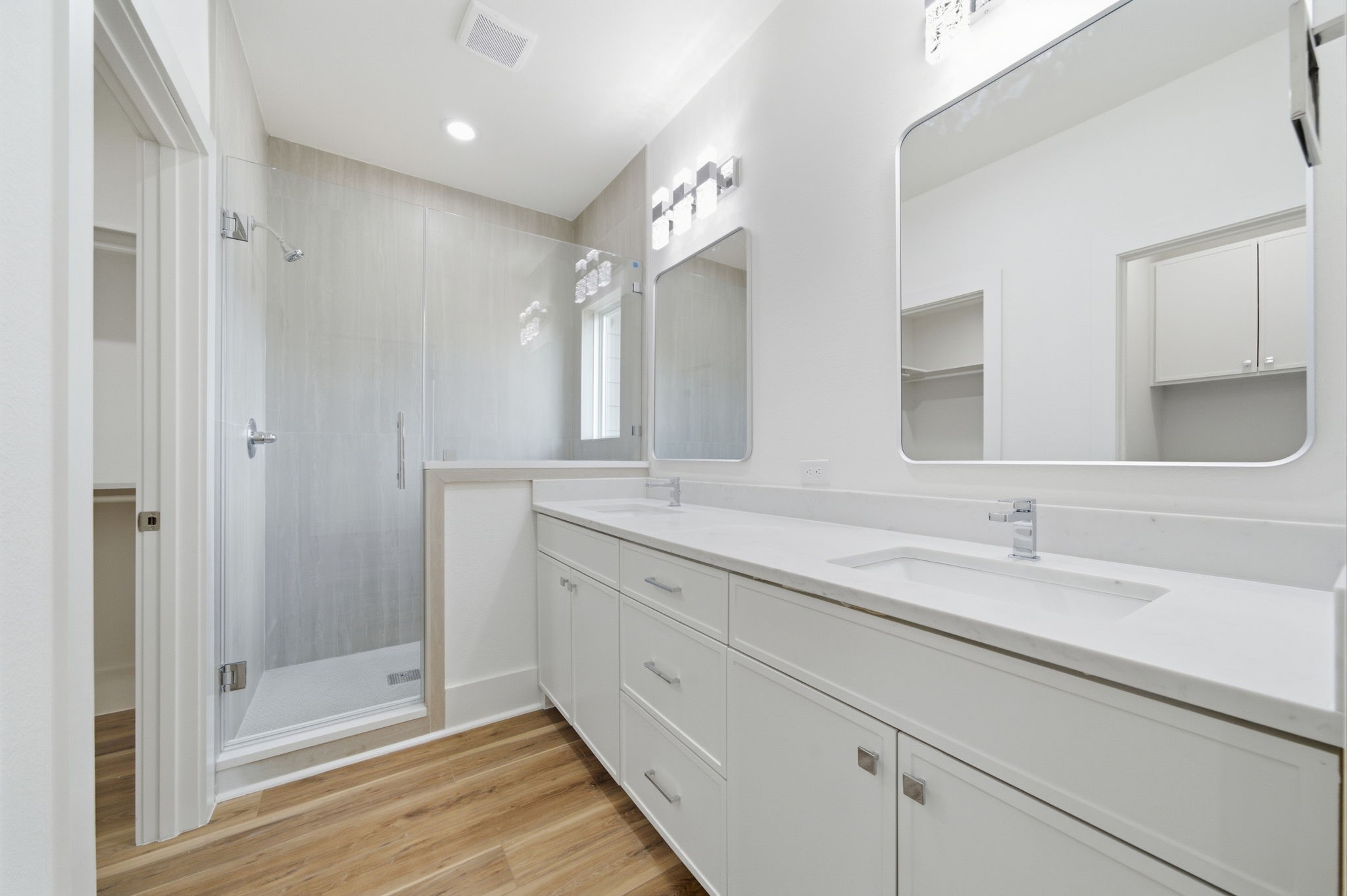 6511 Narcissus Street B Property Photo 21