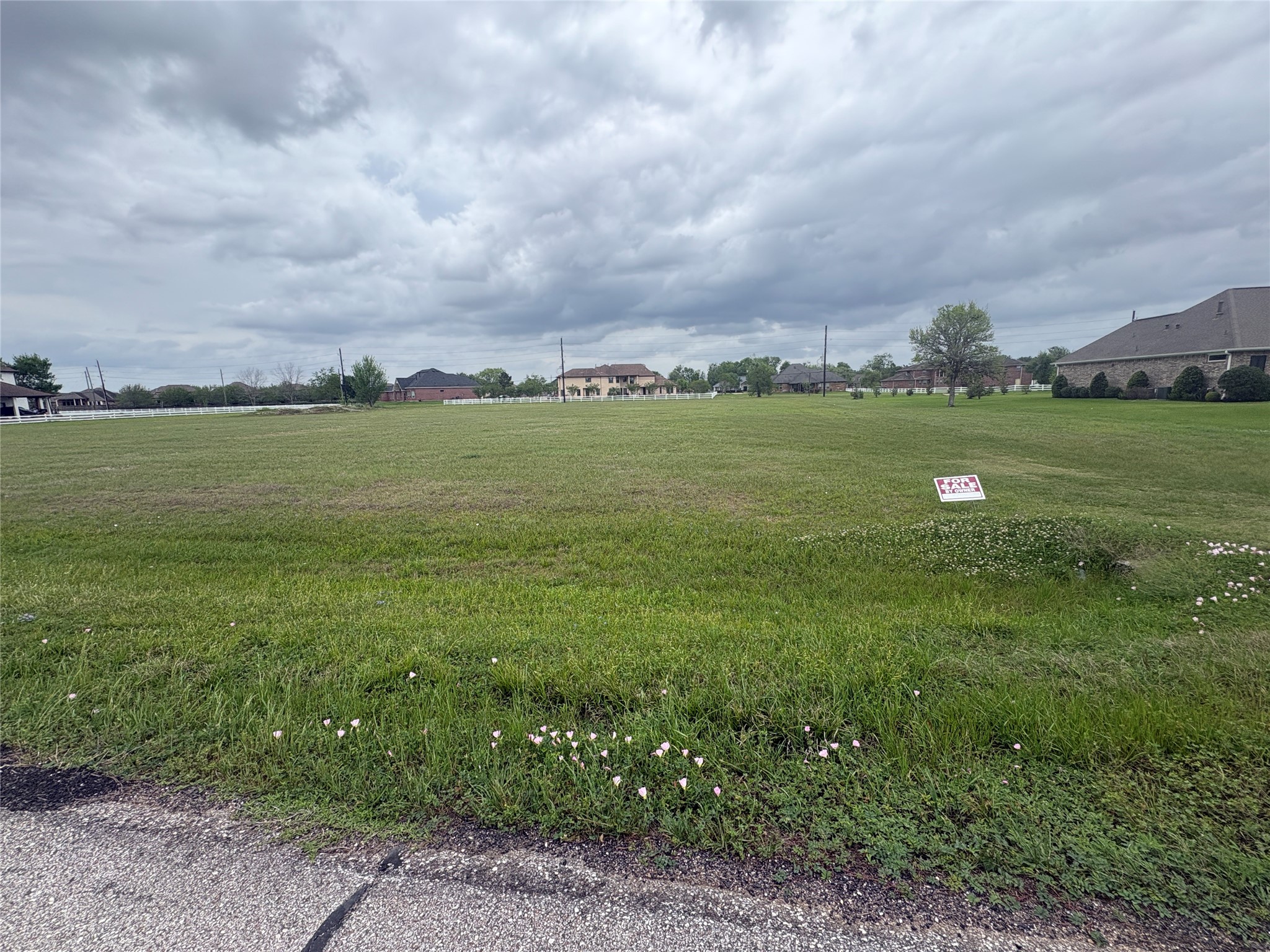 5927 Bridlewood Drive Property Photo 1