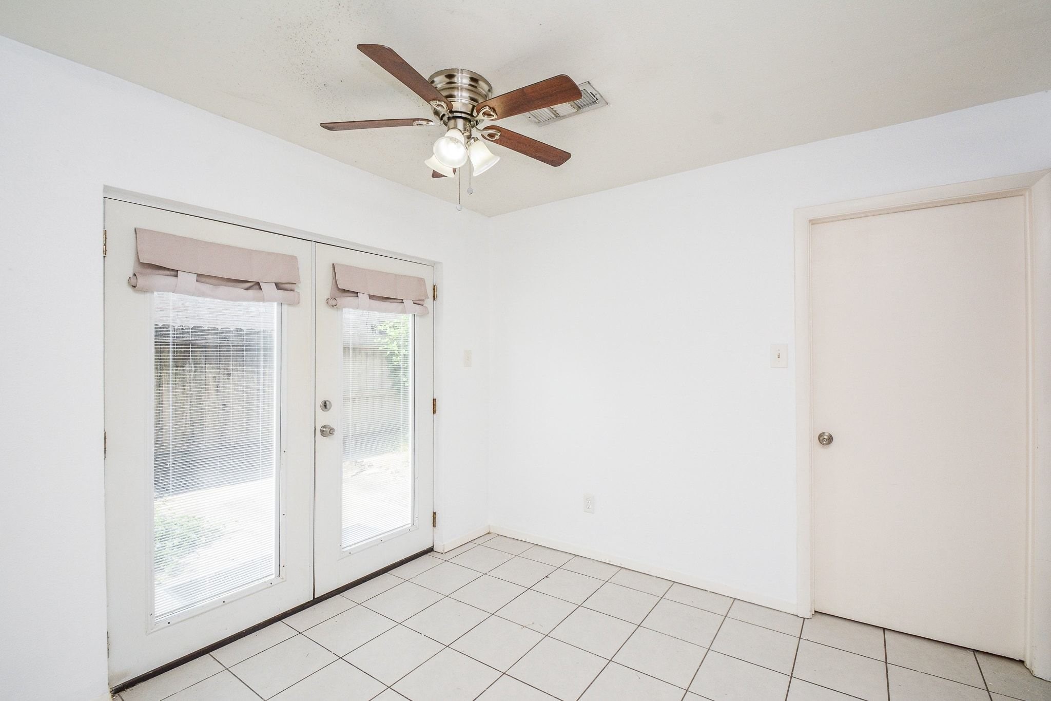 1116 Murrayhill Drive 8 Property Photo 10